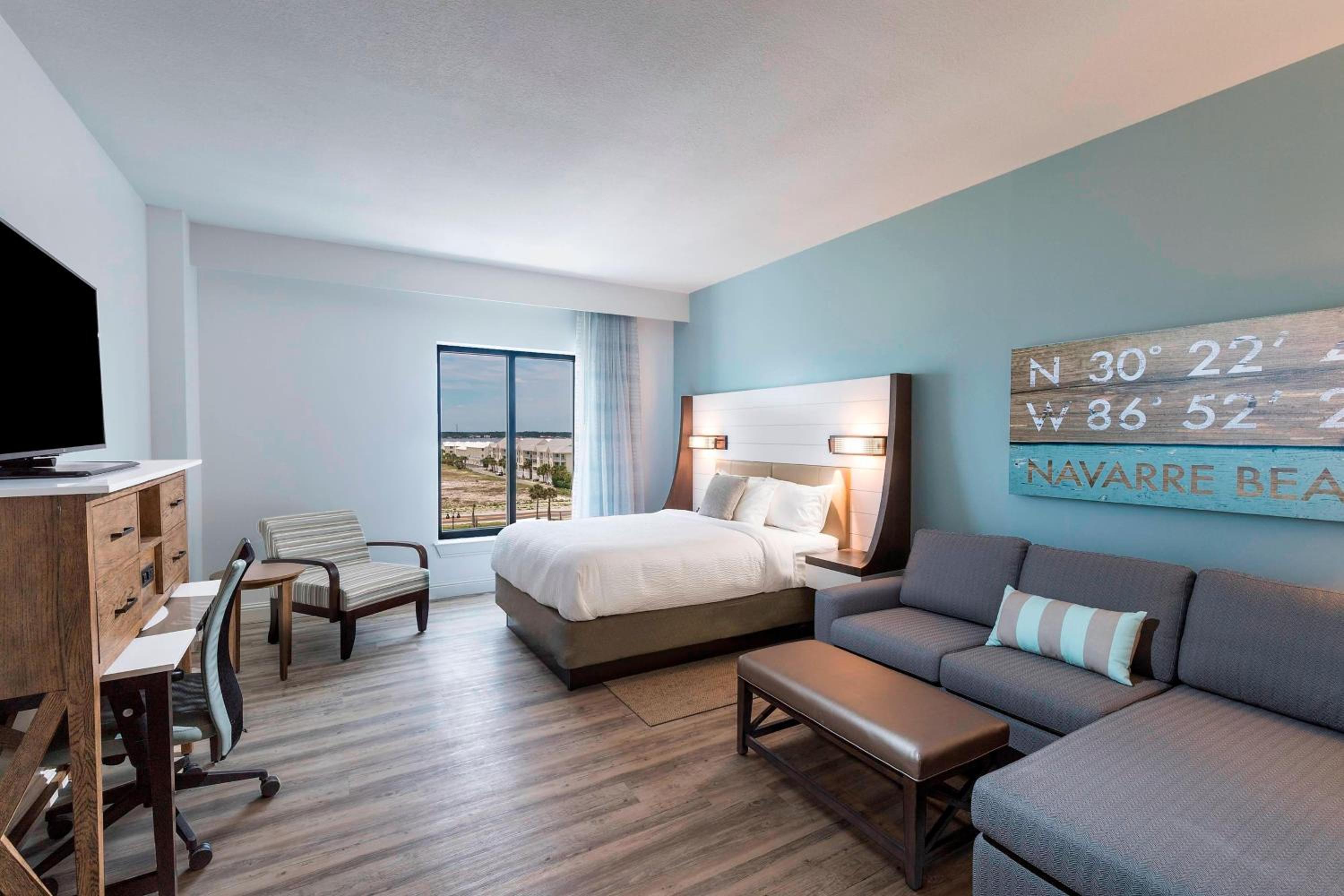 Deluxe Queen Suite With Two Beds - Island View