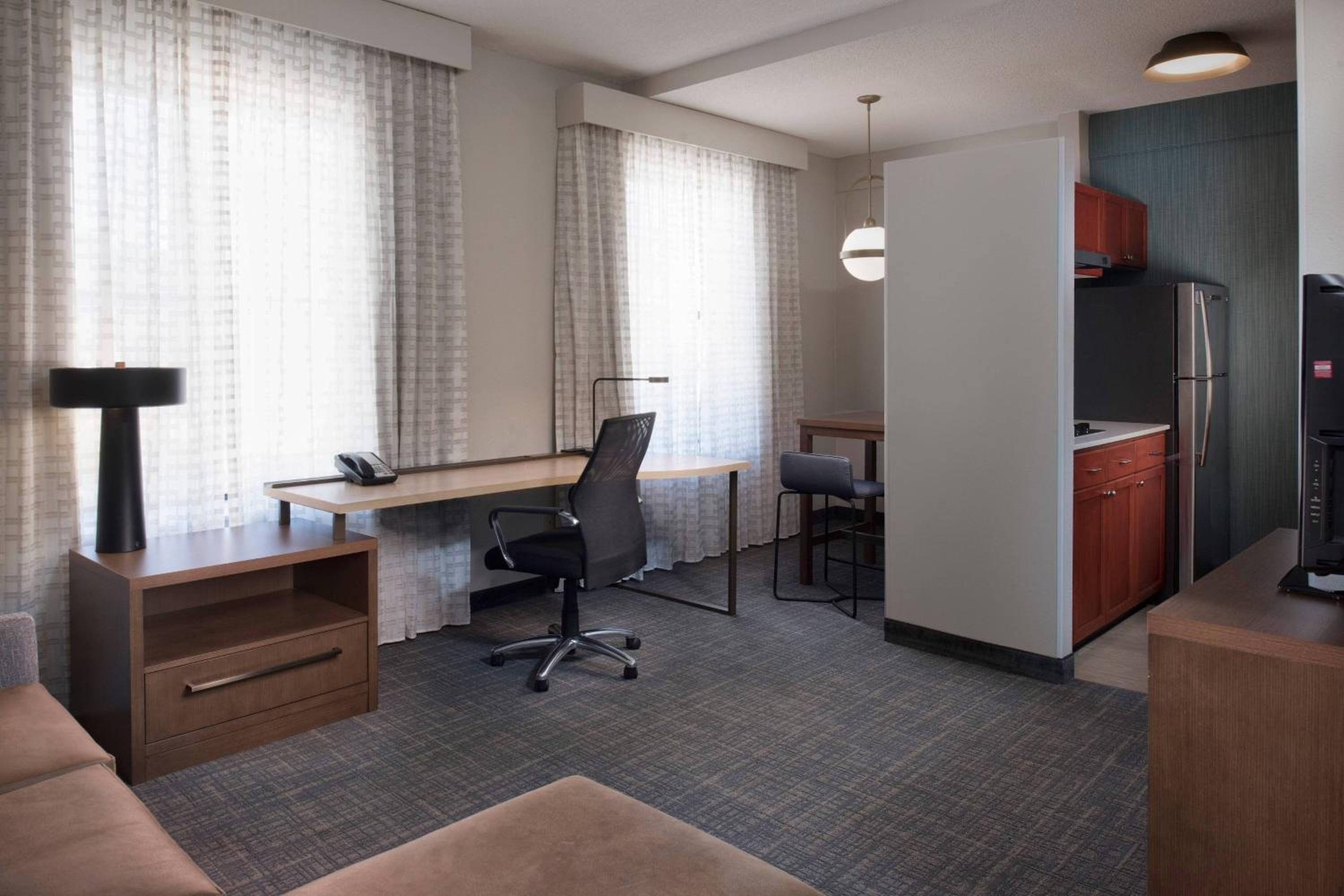Loft Studio with City View - Photo 1