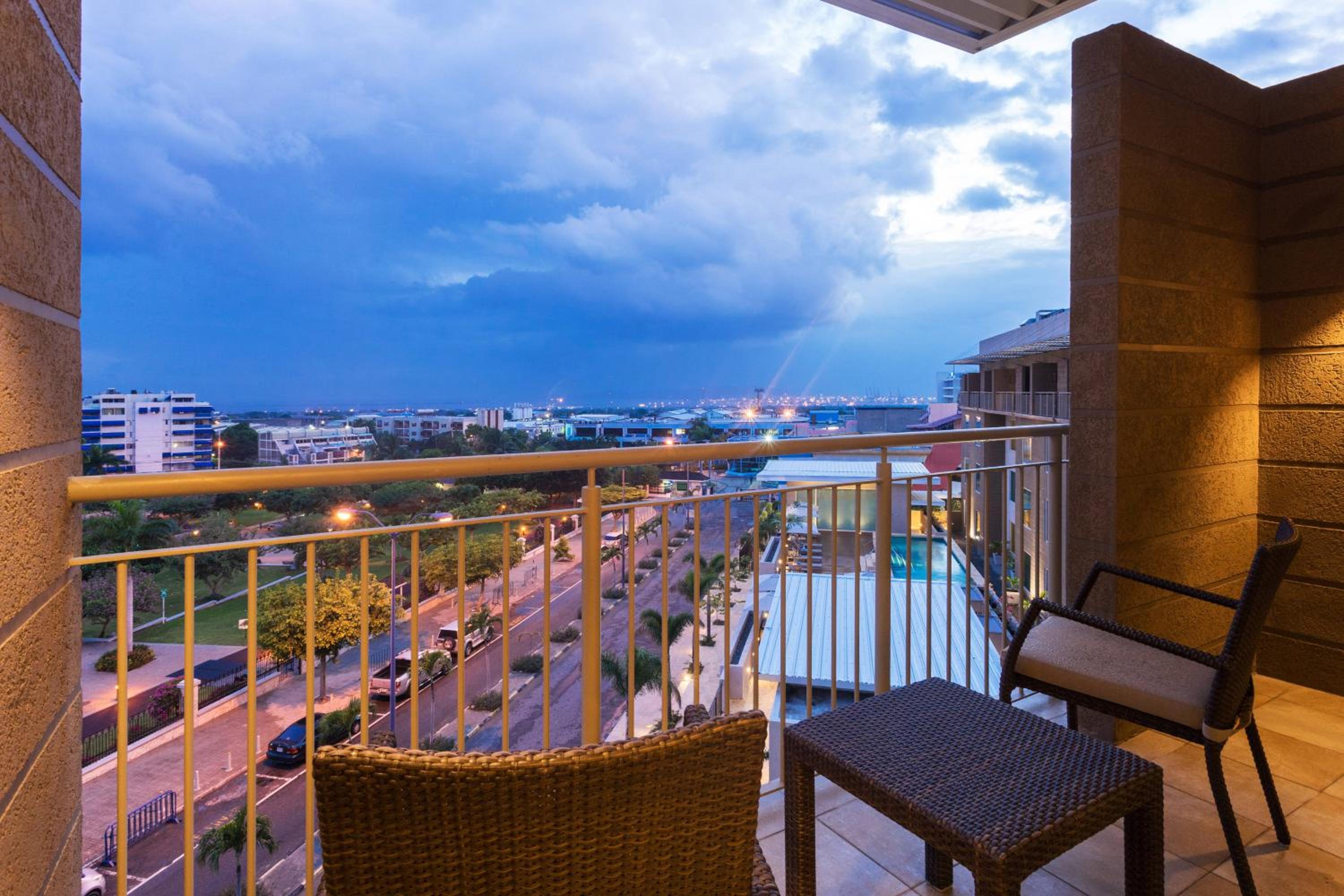 Superior with Balcony, Guest room, 1 King, City view
