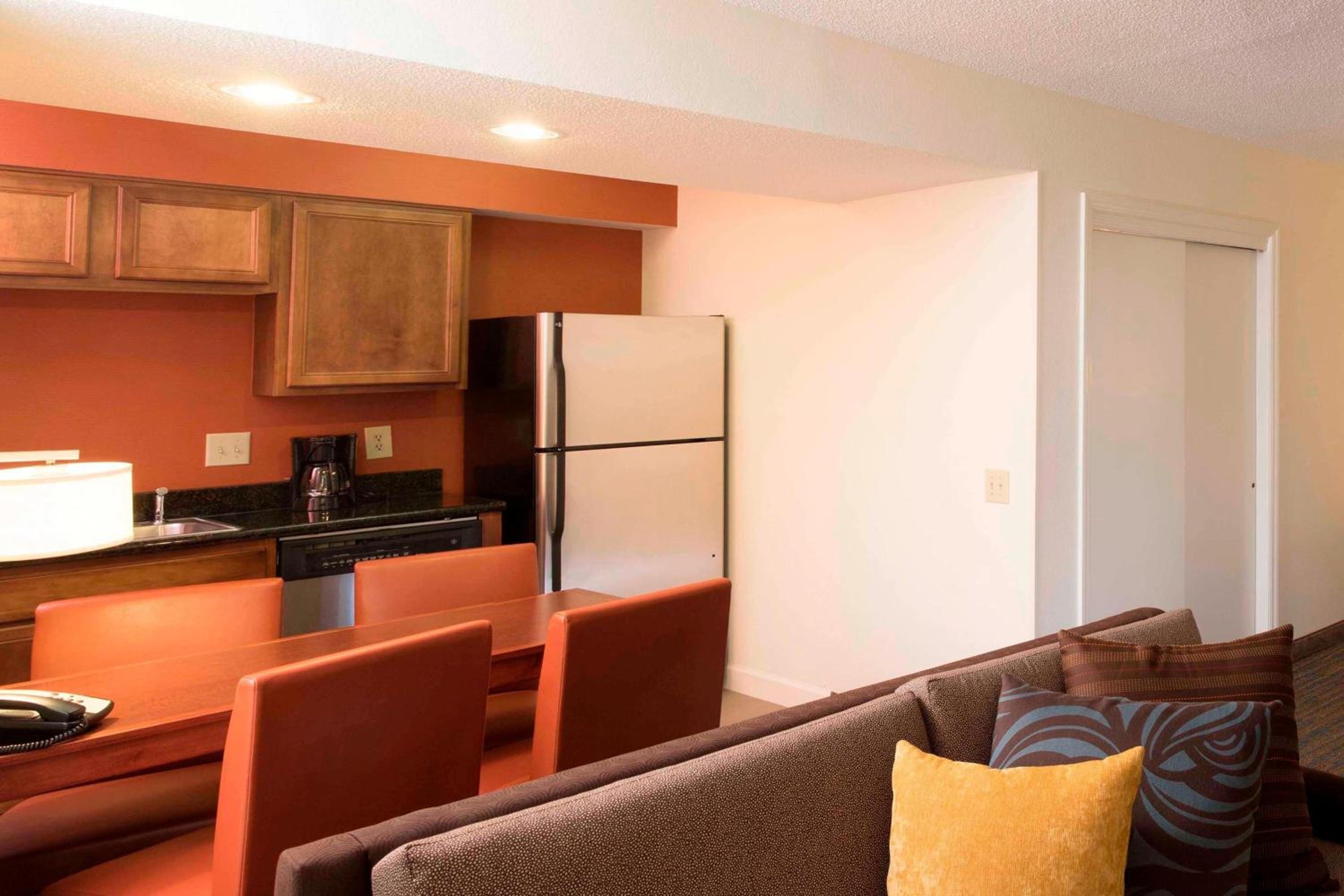 King Studio Suite with Sofa Bed - Photo 5