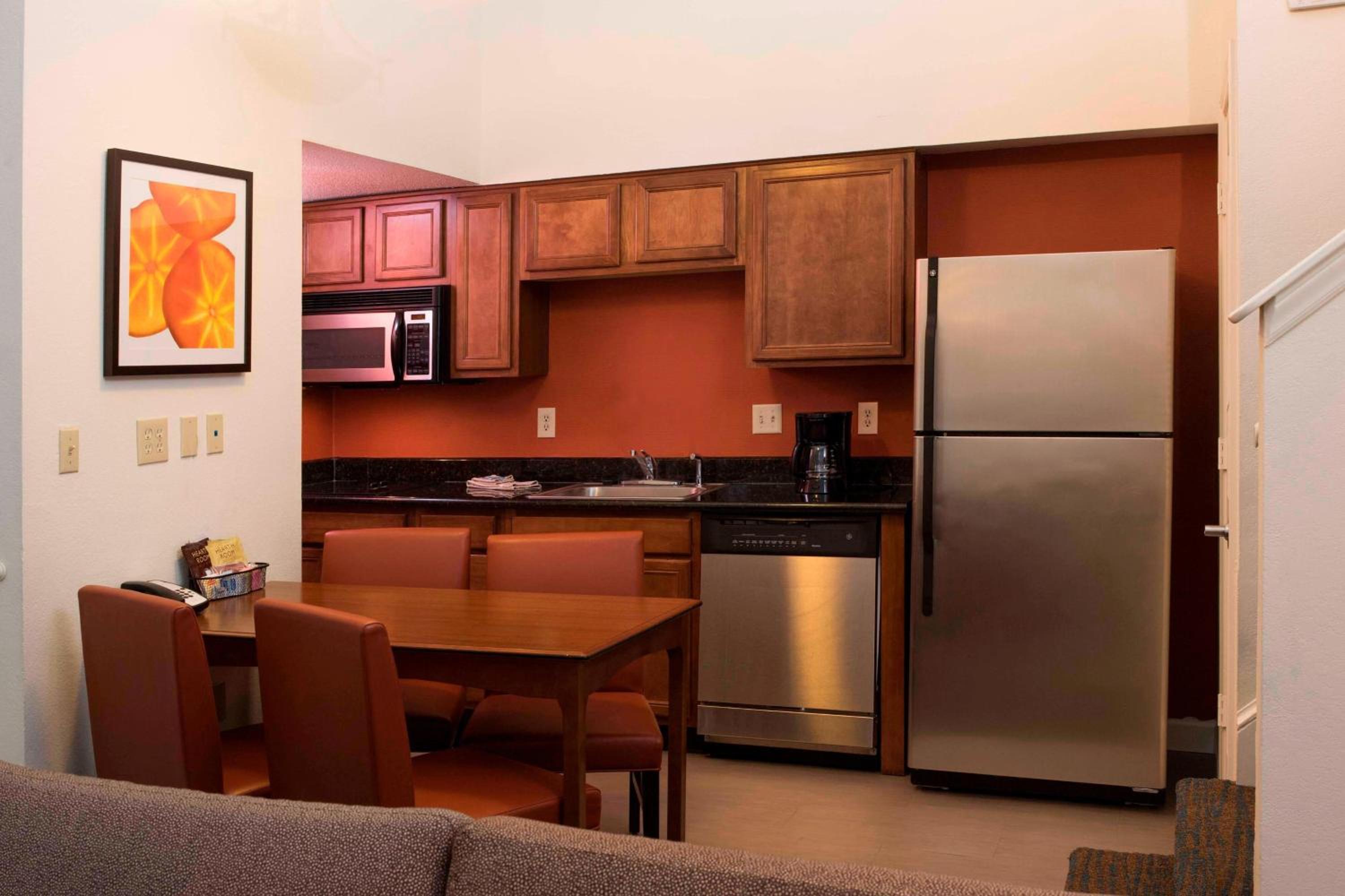King Studio Suite with Sofa Bed - Photo 4