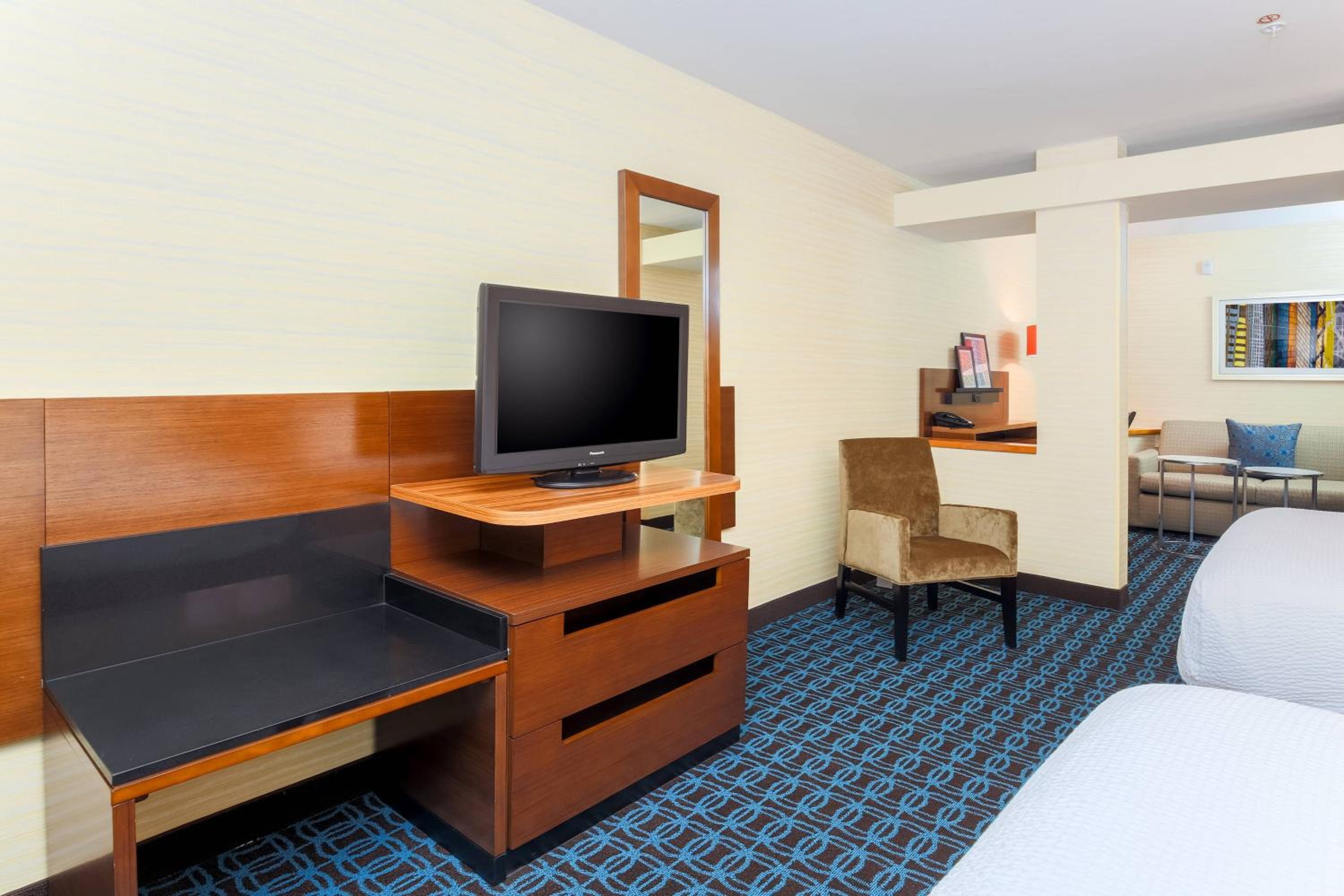 Suite, 2 Double, Sofa bed - Photo 5