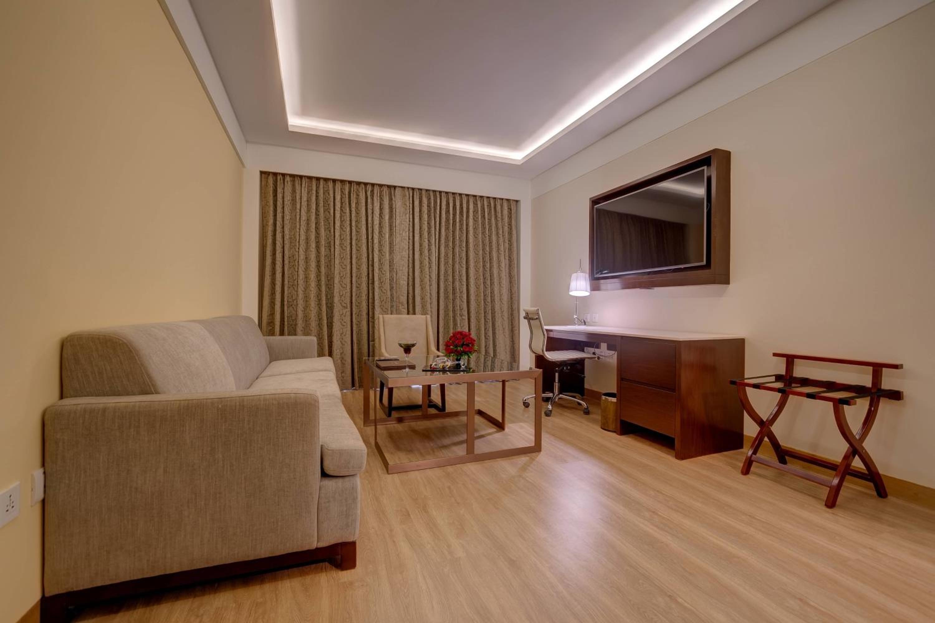 Executive Suite - Early Check-in and Late Check-out (Subject to Availability) - 10% Discount on F&B and Laundry till 15th September 2026