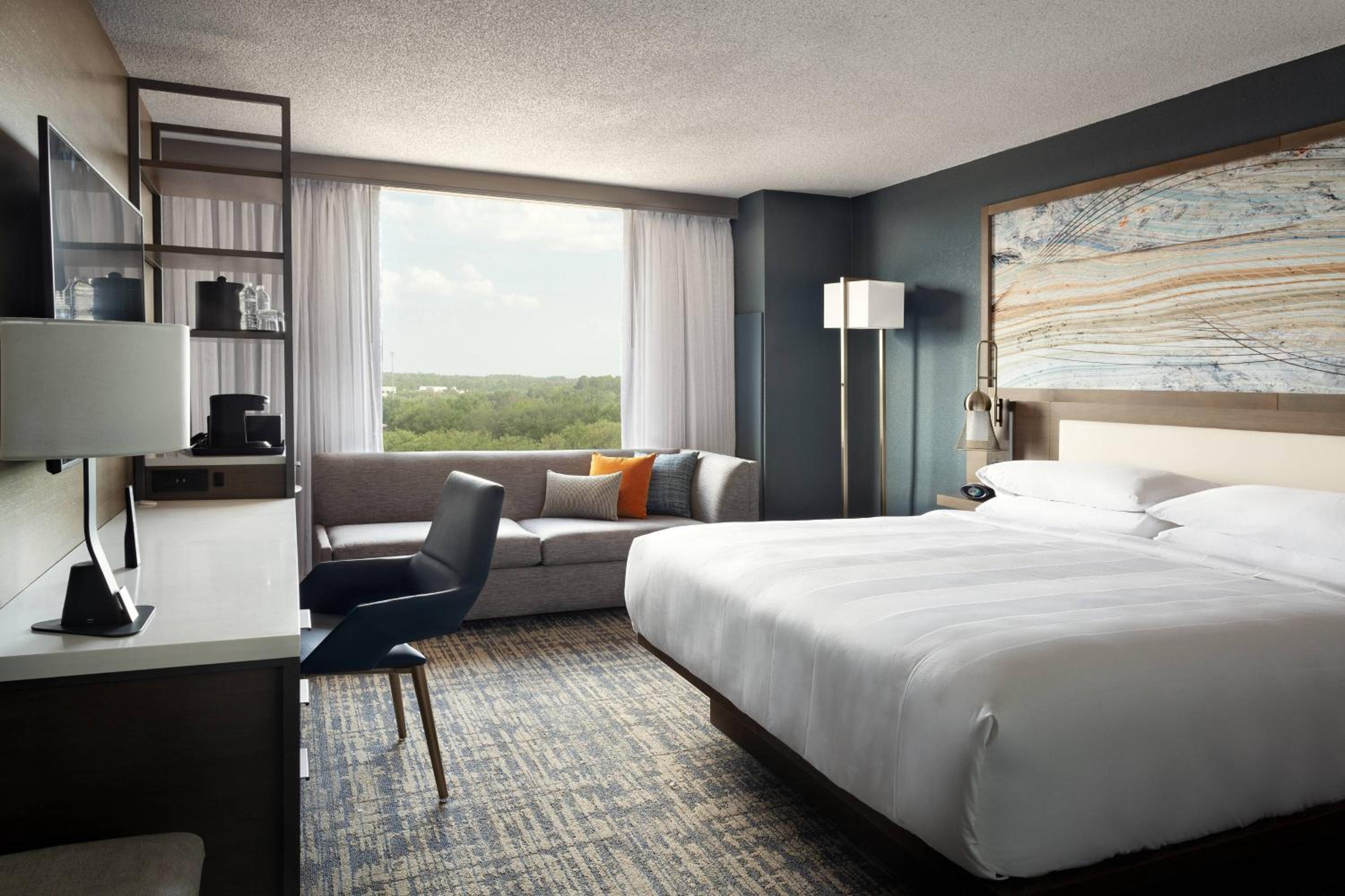 Standard King Room - Photo 2