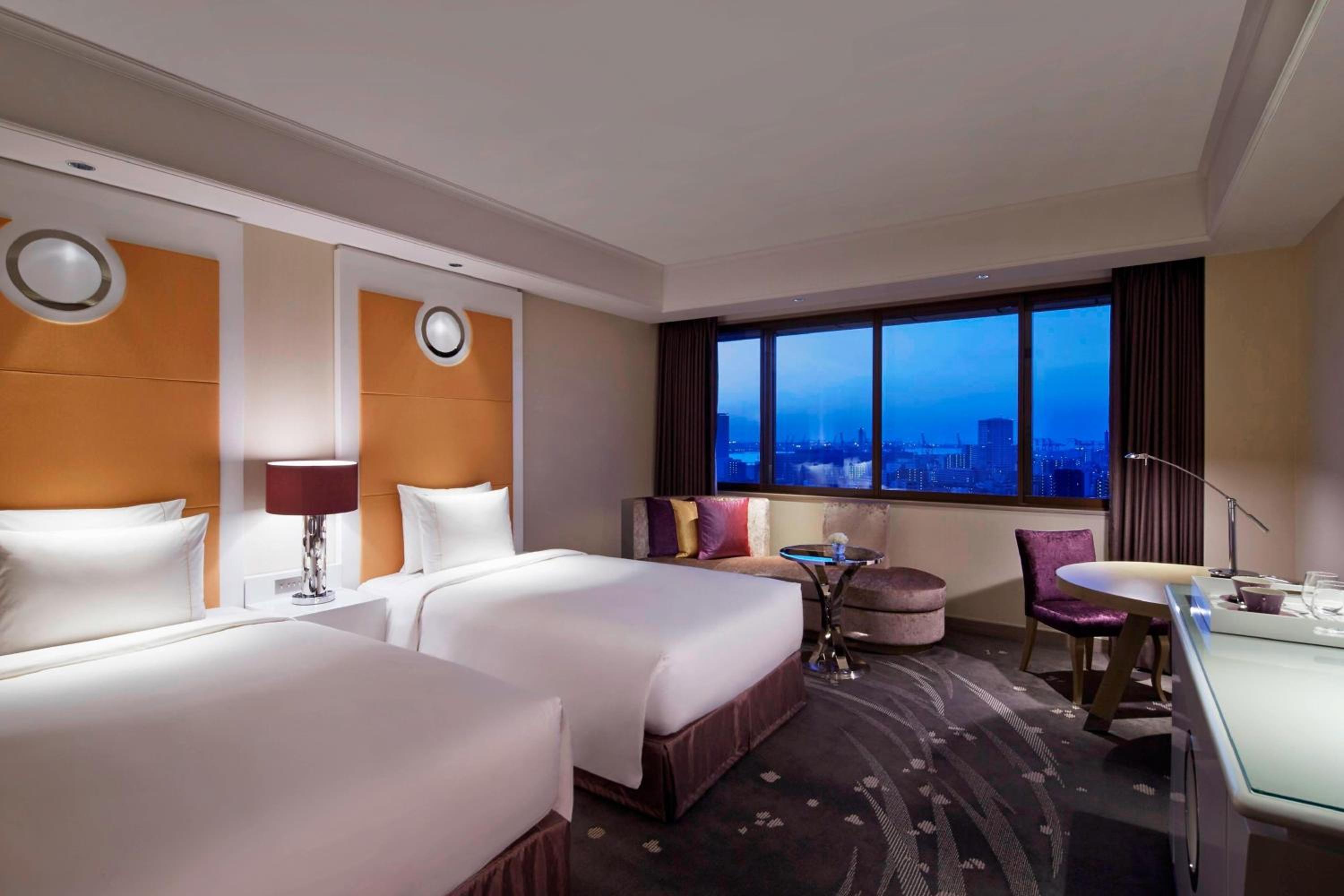 Deluxe Twin Room photo 2