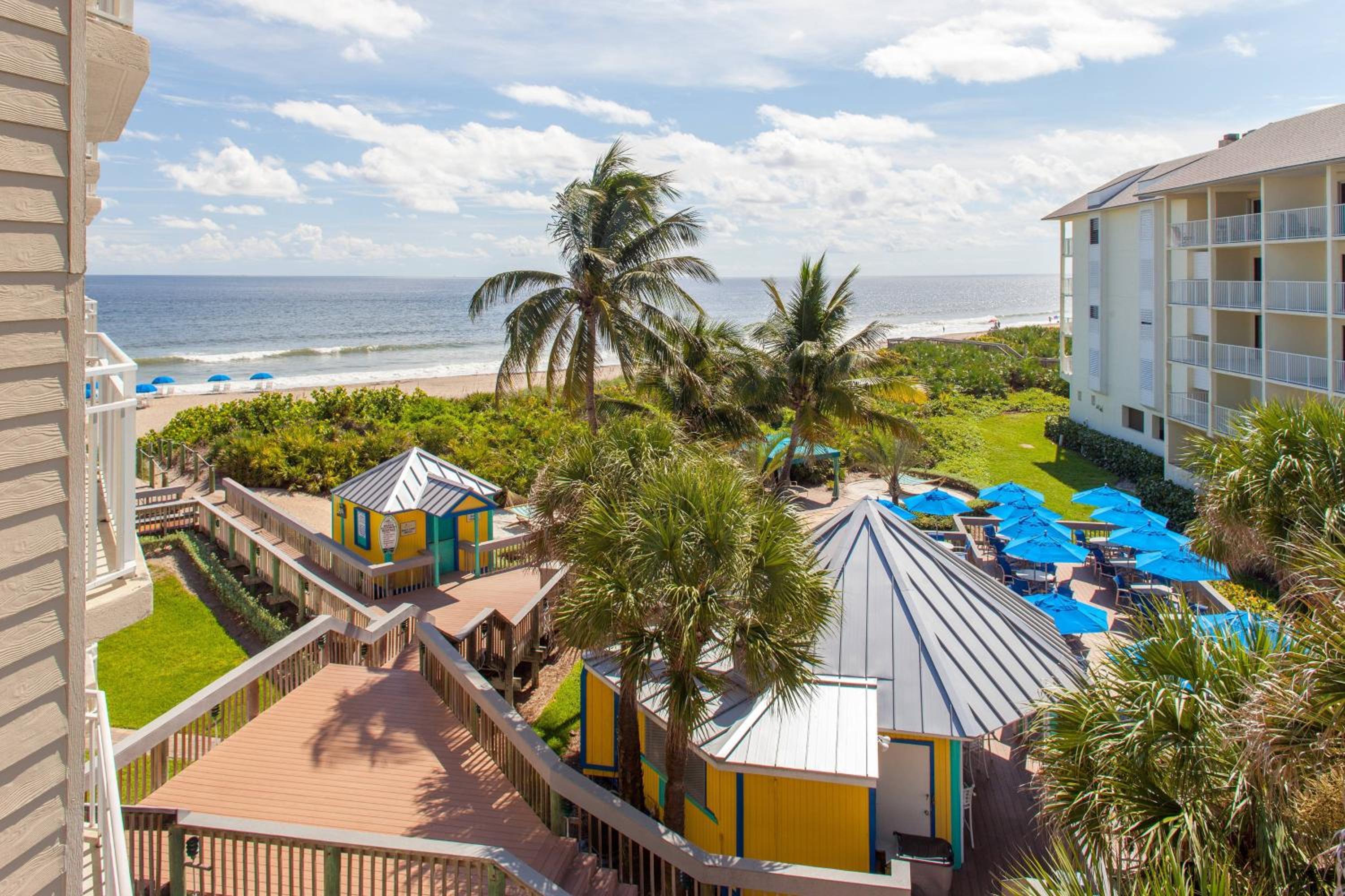 Studio Suite Two Queen Beds with Partial Oceanview Balcony (Beach Villas)  - Photo 7