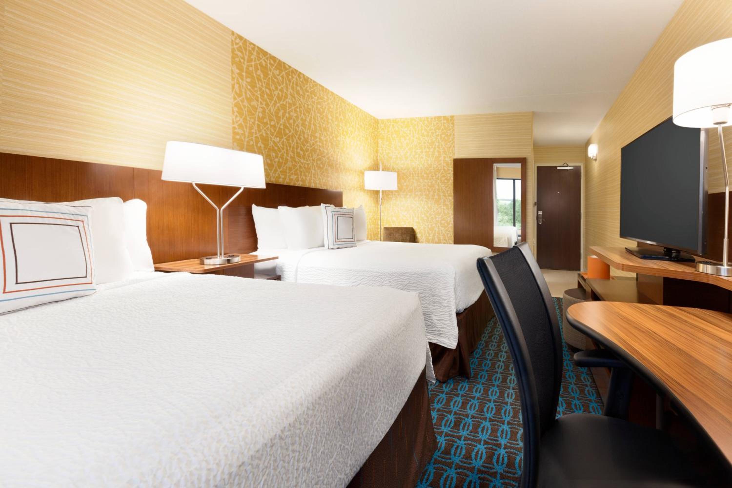 Double Room with Two Double Beds - Photo 1