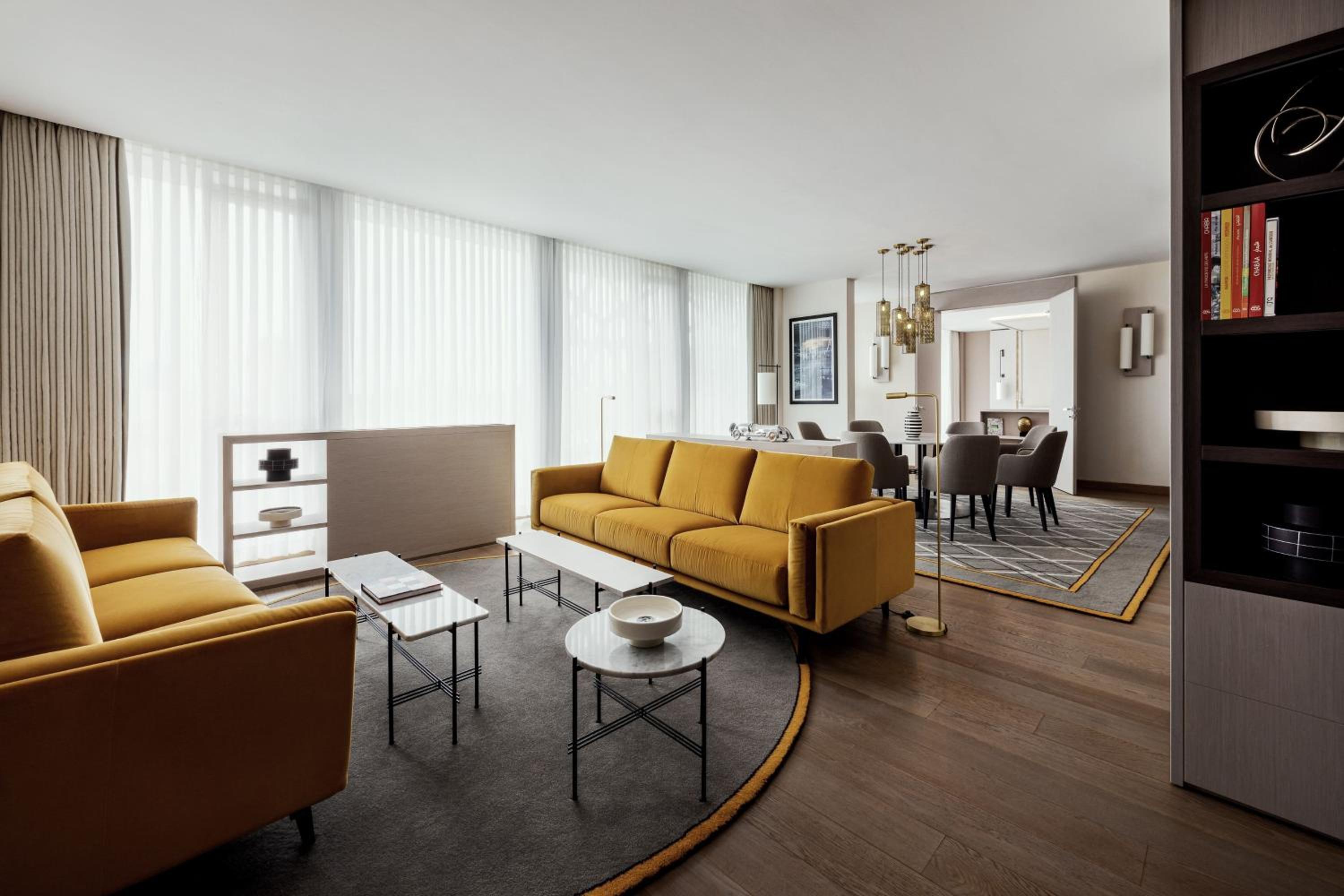 Presidential King Suite - M Club Lounge Access