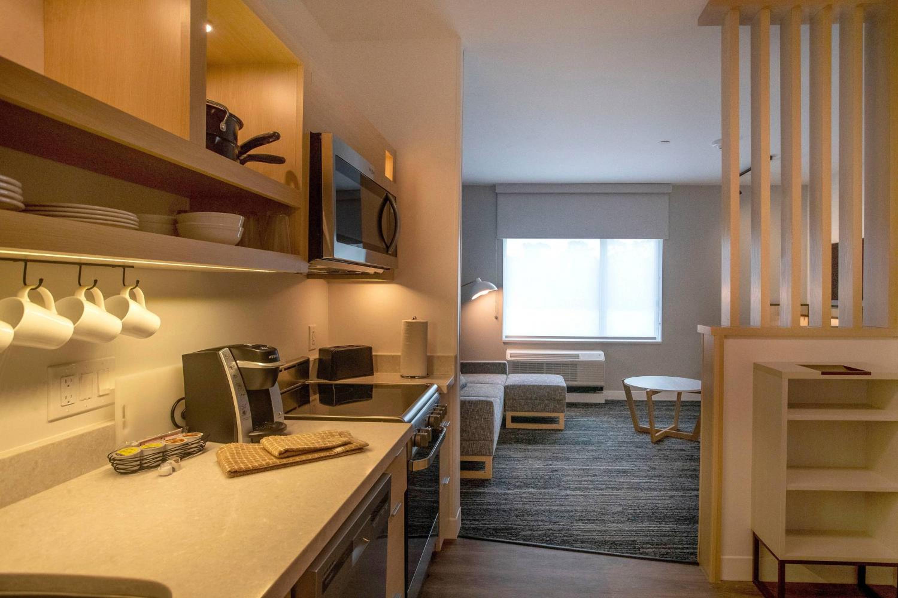 One-Bedroom King Suite with Sofa Bed - Hearing Accessible photo 2