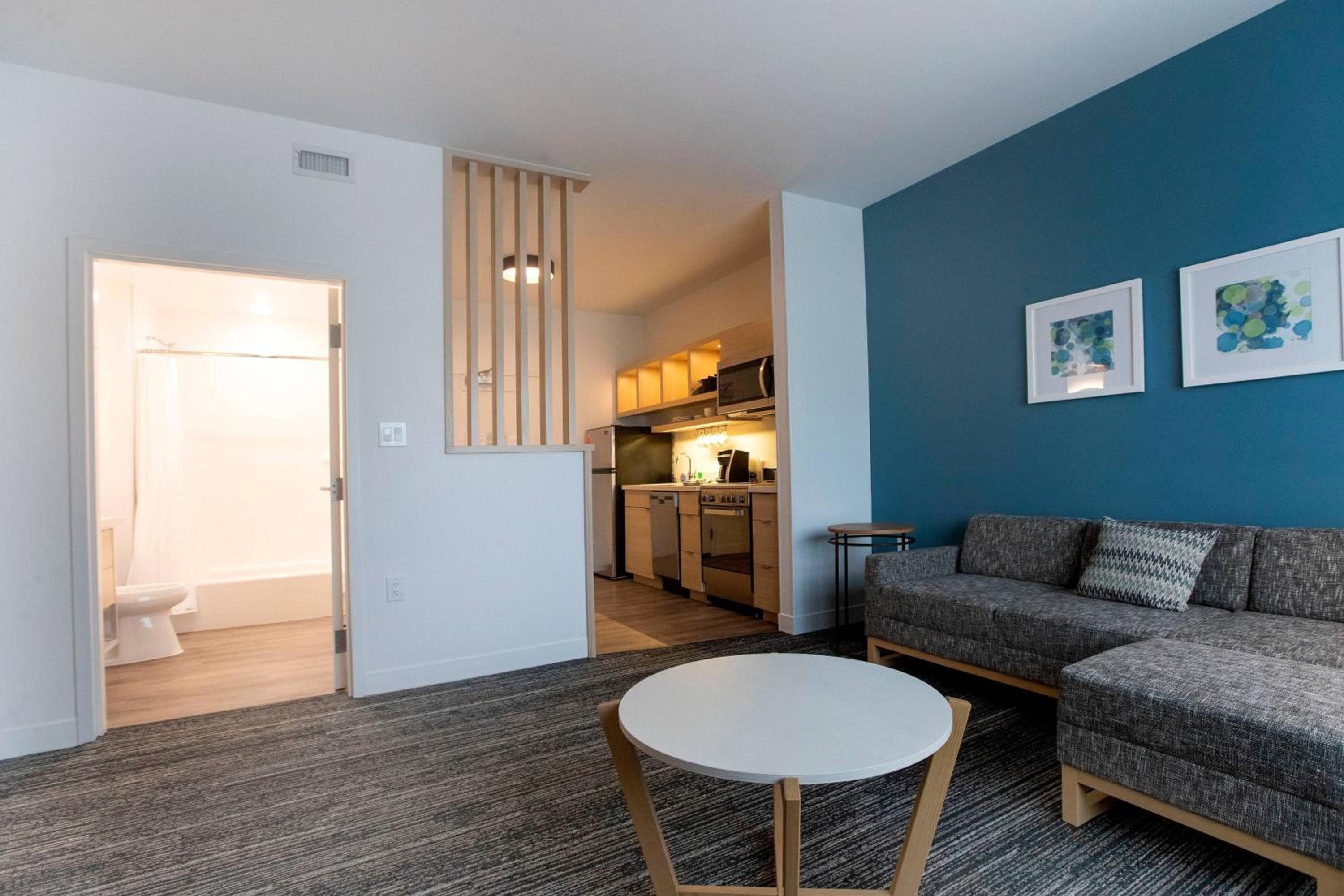 One-Bedroom King Suite with Sofa Bed - Hearing Accessible photo 3