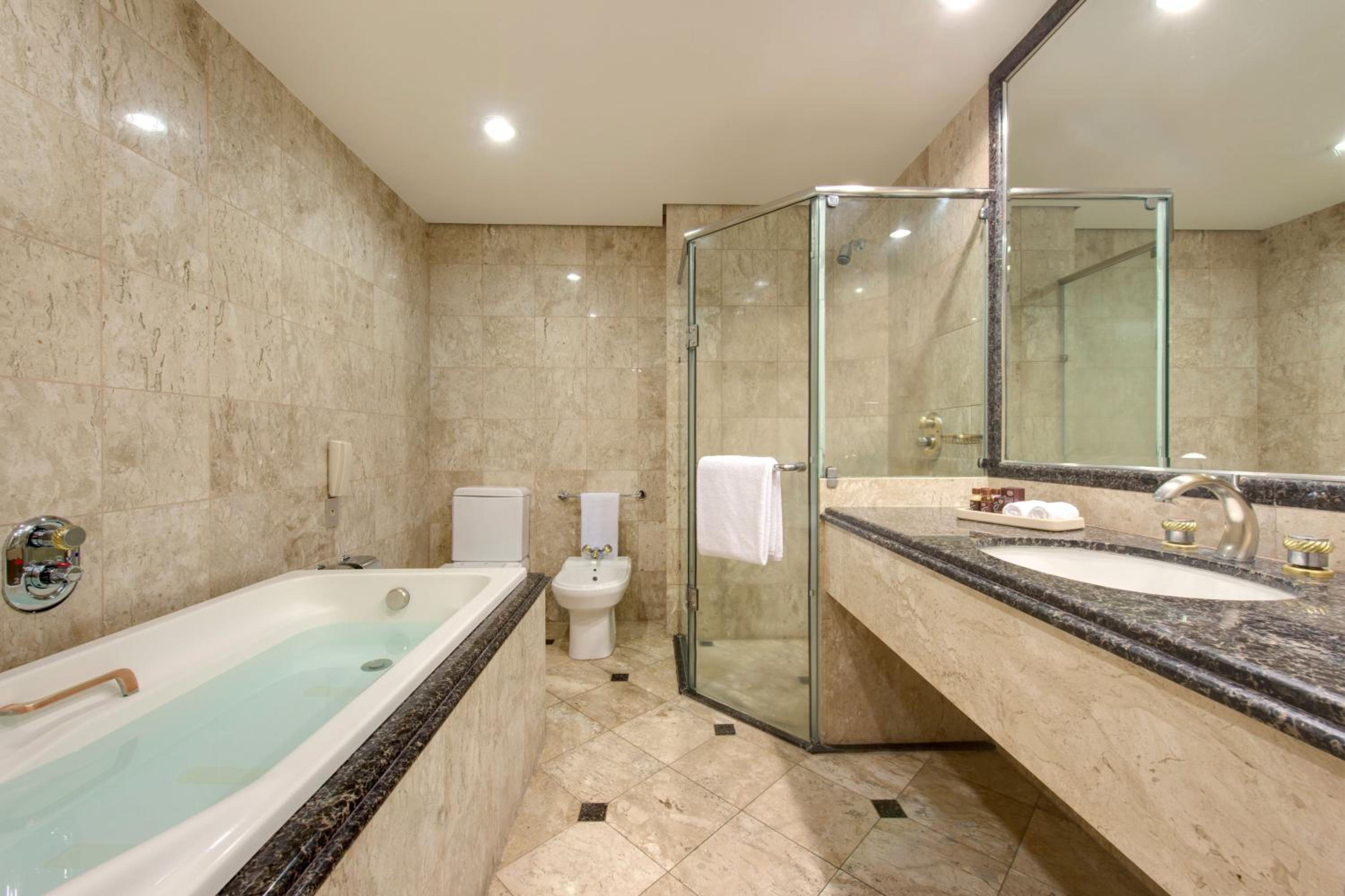 Comfort King Room - Photo 3