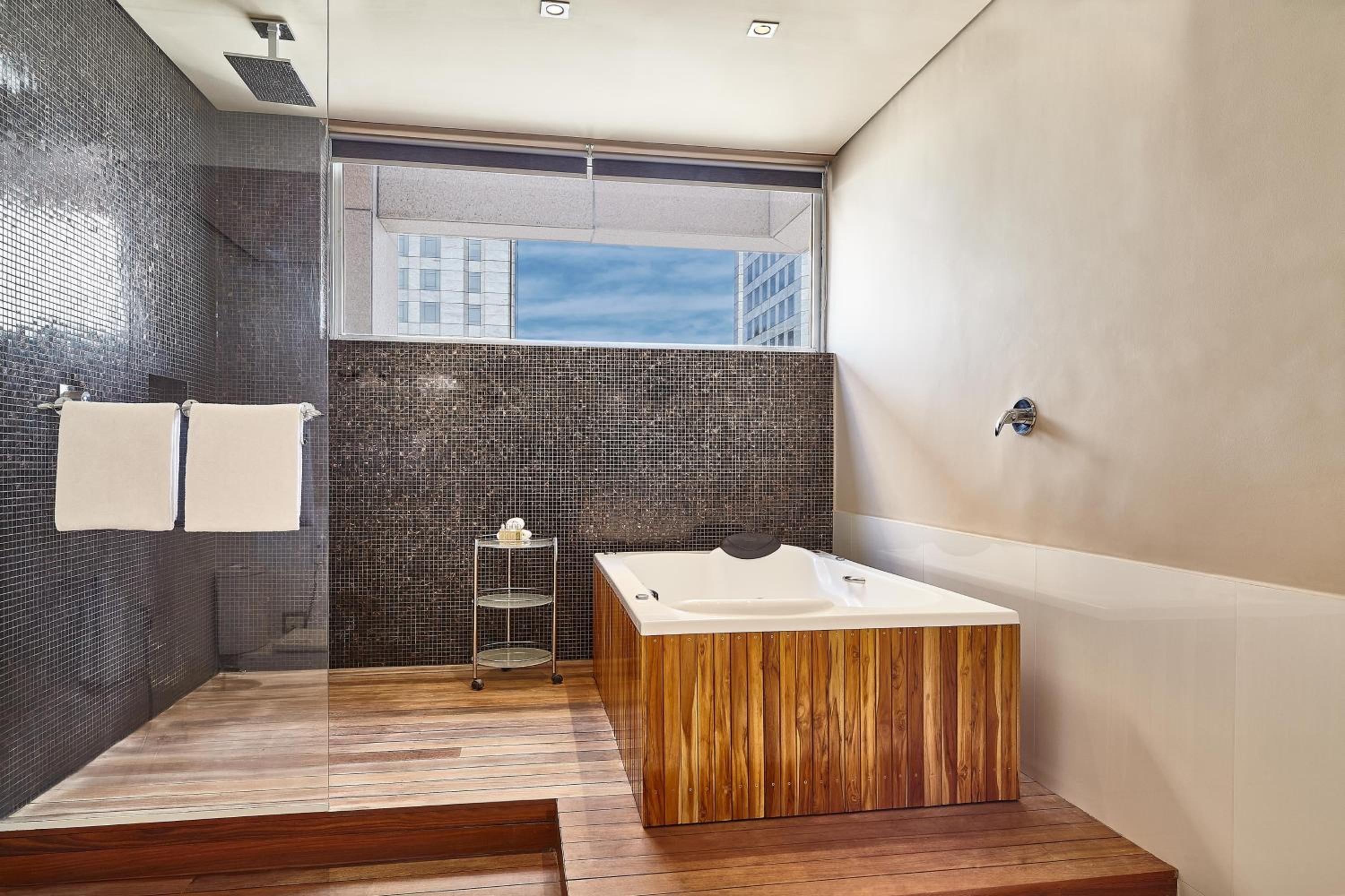 Two-Bedroom Presidential Suite