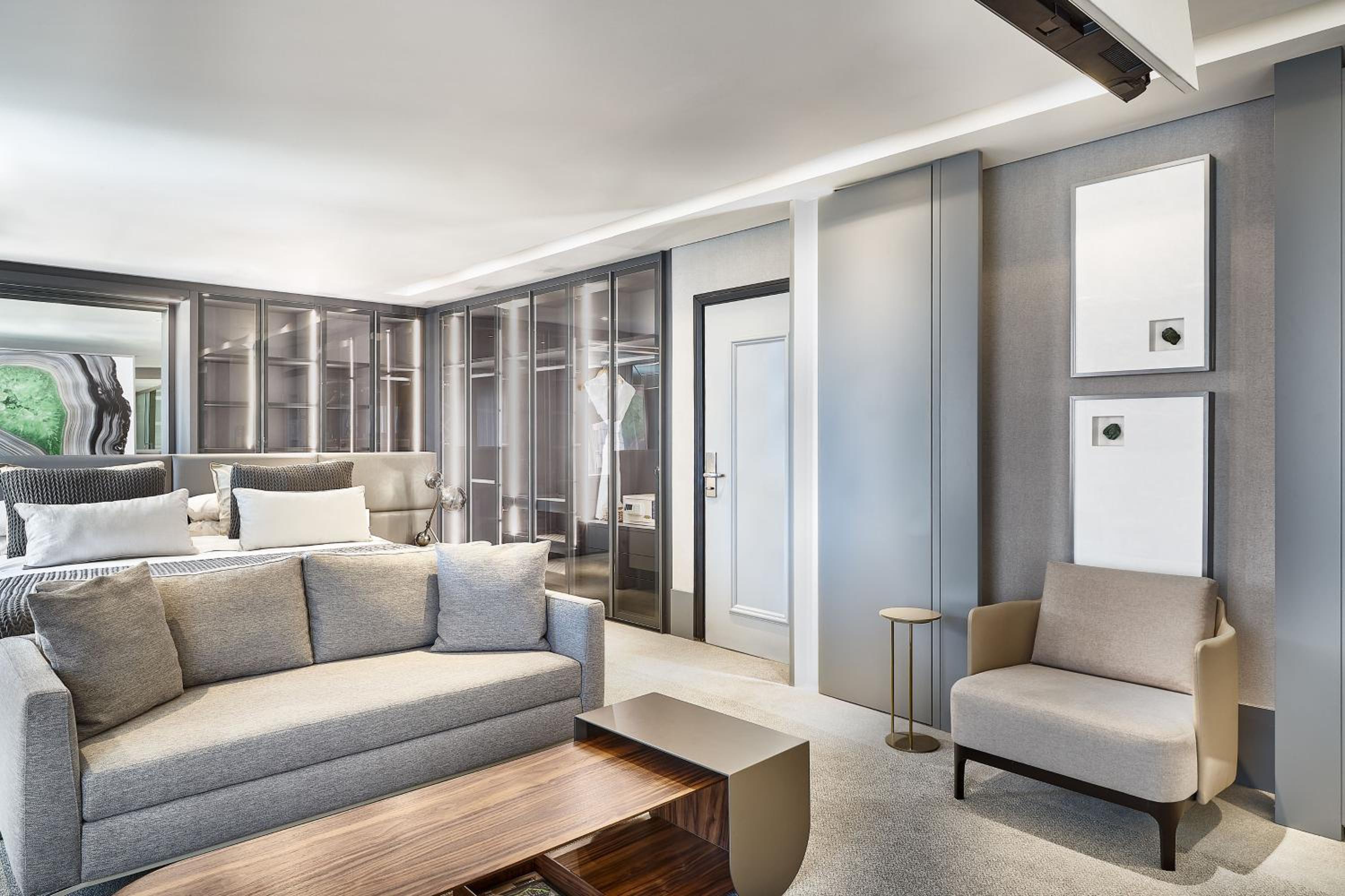 Emerald King Suite