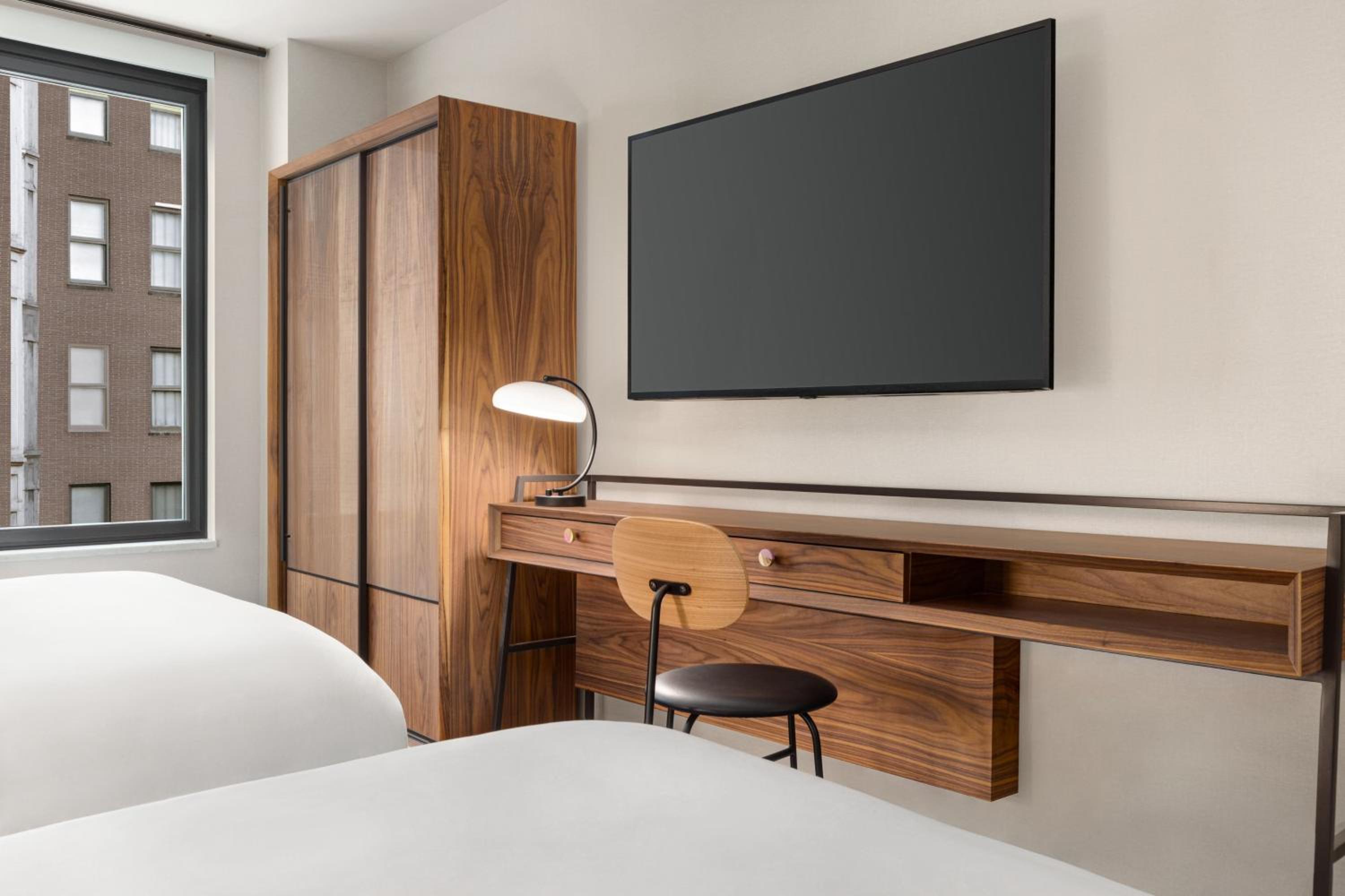 Deluxe Double Room with Two Double Beds- High Floor