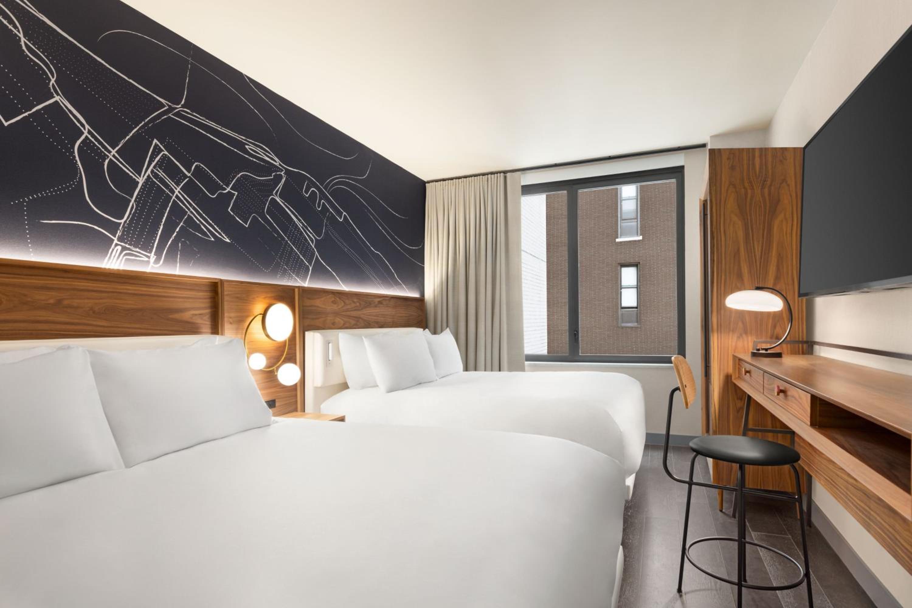 Deluxe Double Room with Two Double Beds- High Floor
