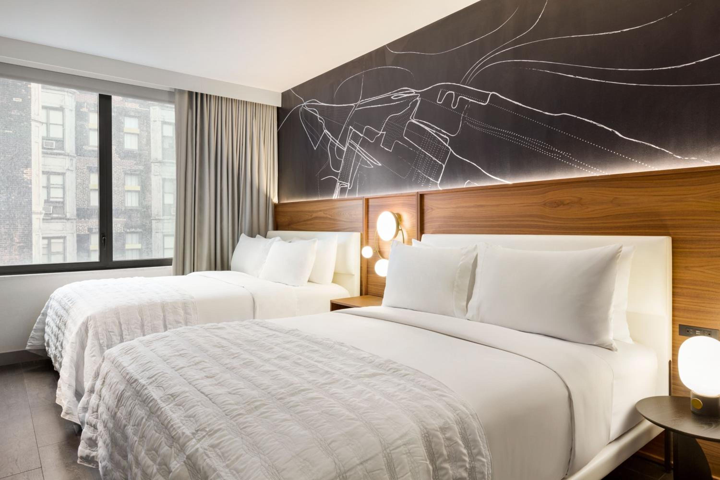 Deluxe Double Room with Two Double Beds- High Floor