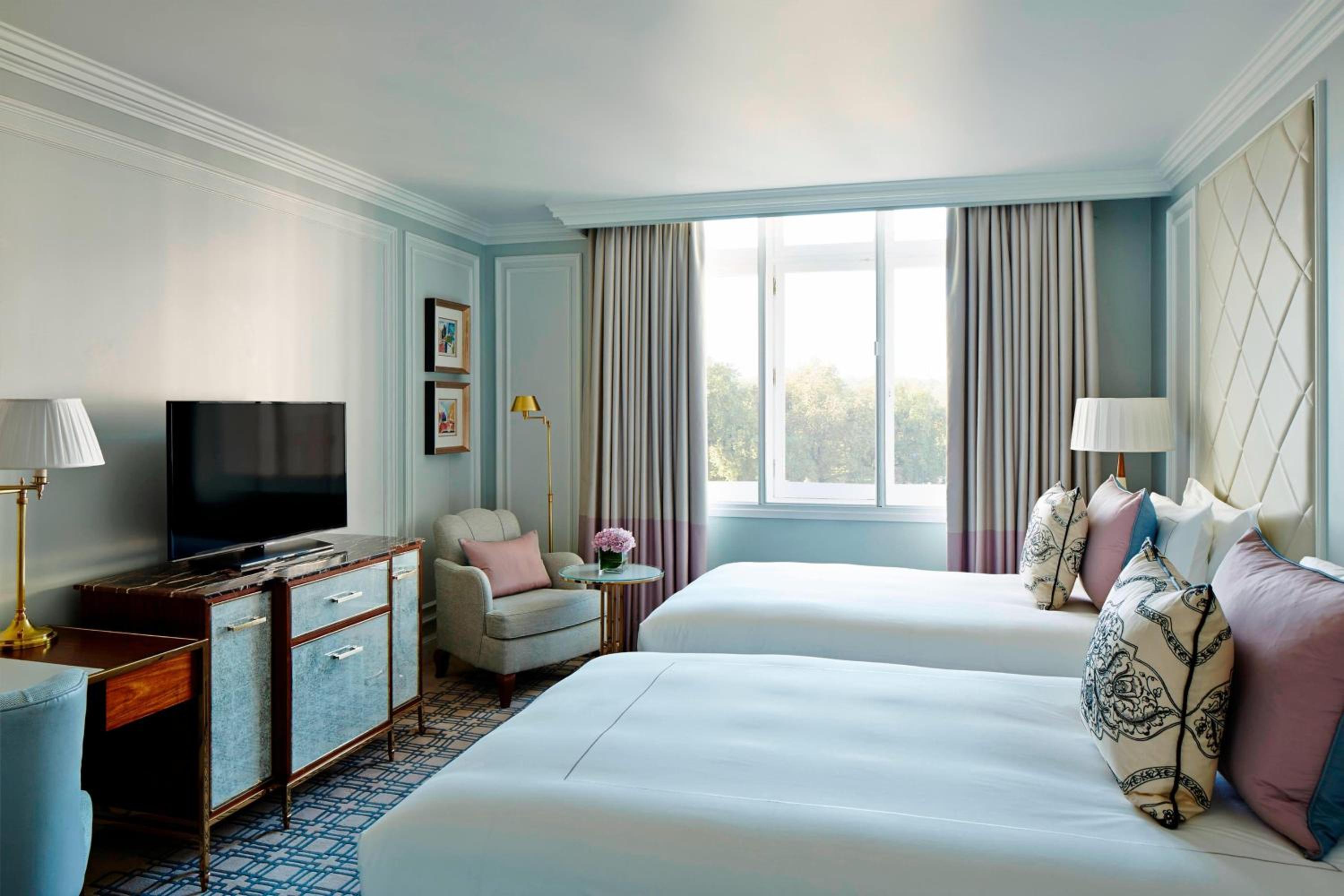 Family Suite, Executive lounge access, 1 Bedroom Suite, photo 6