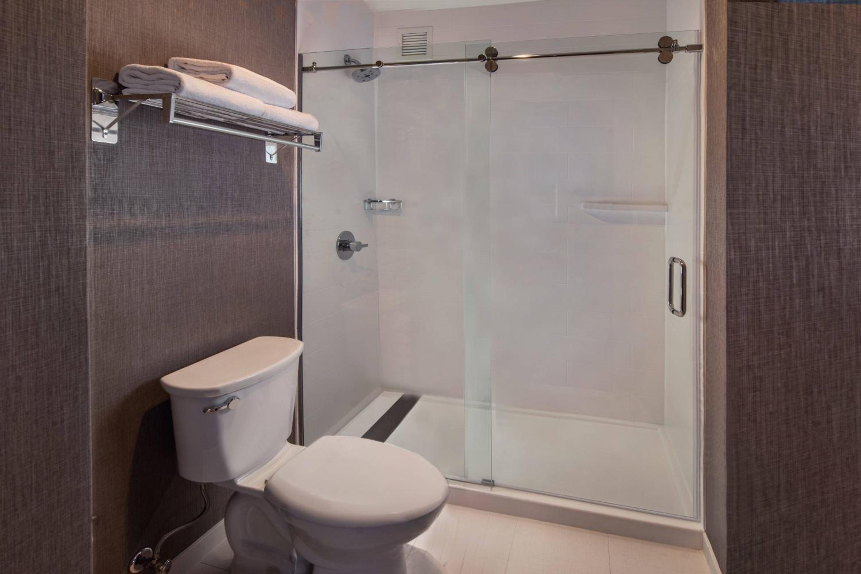 King Suite - Photo 5