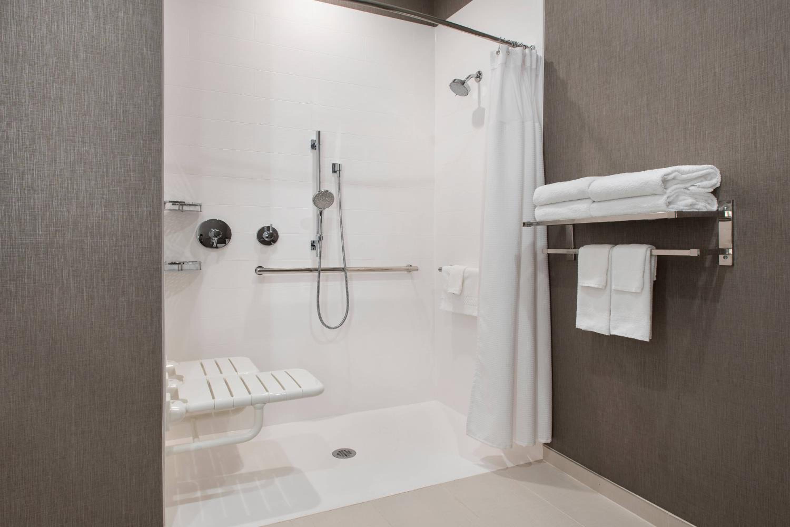 King Suite - Photo 7