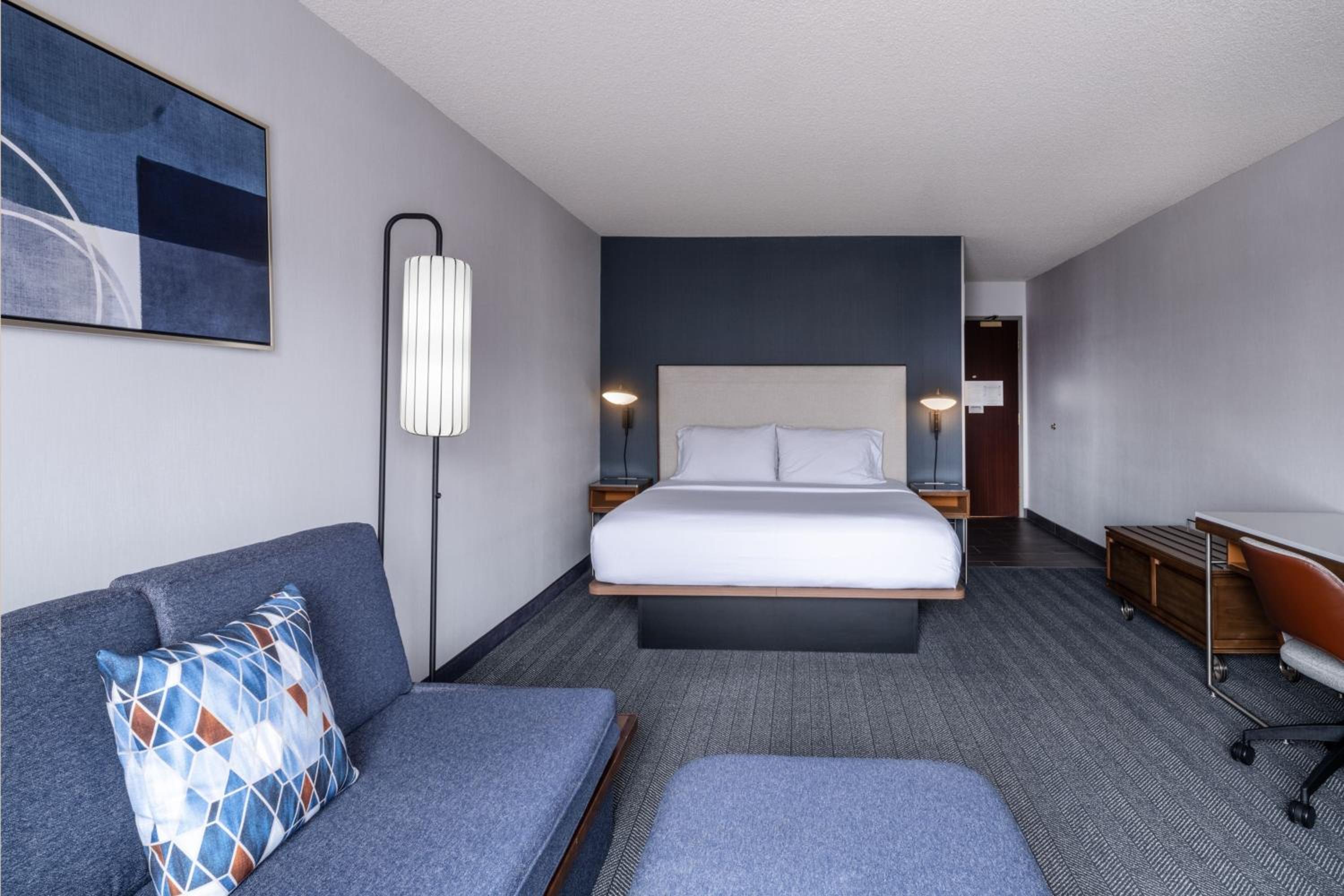 Large King Room with Sofa Bed
