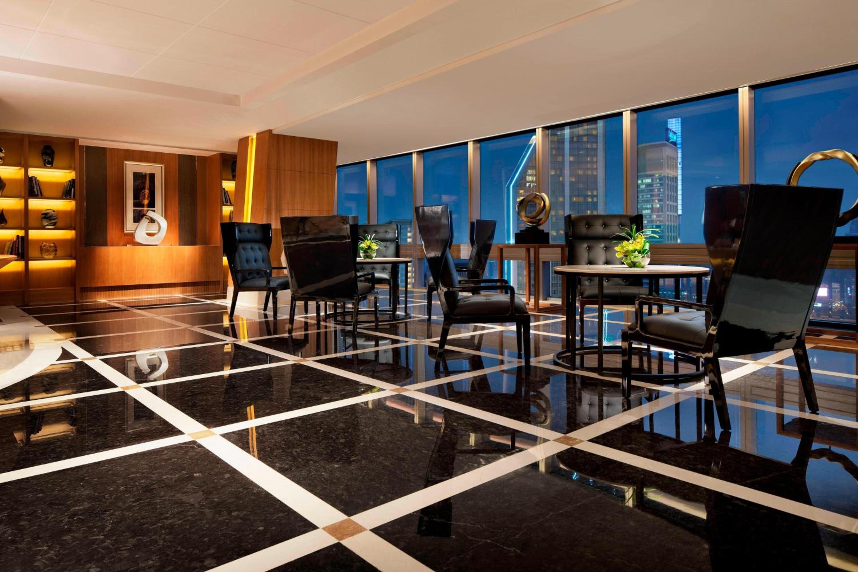 Executive Suite photo 3