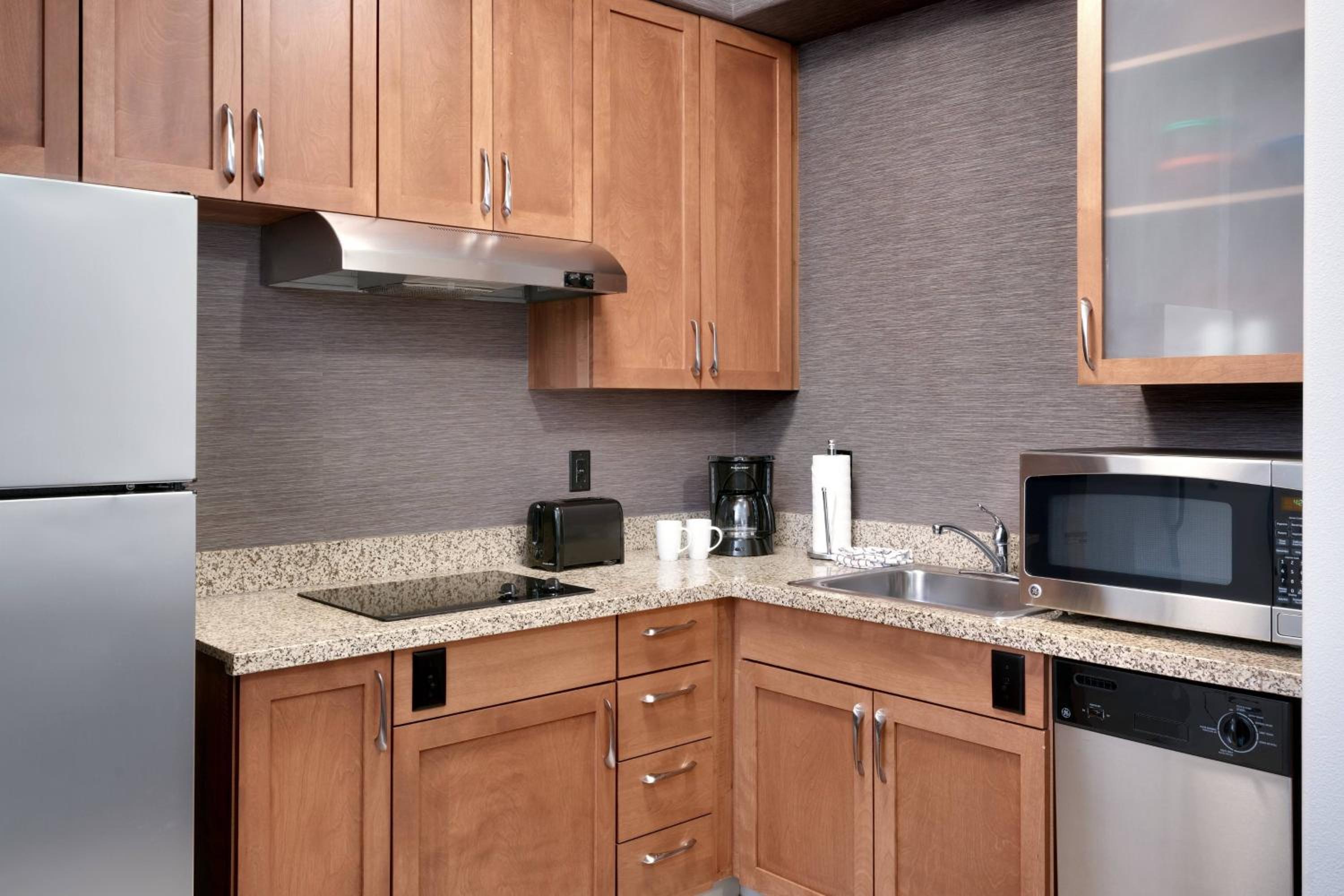 One-Bedroom King Suite With Sofa Bed 