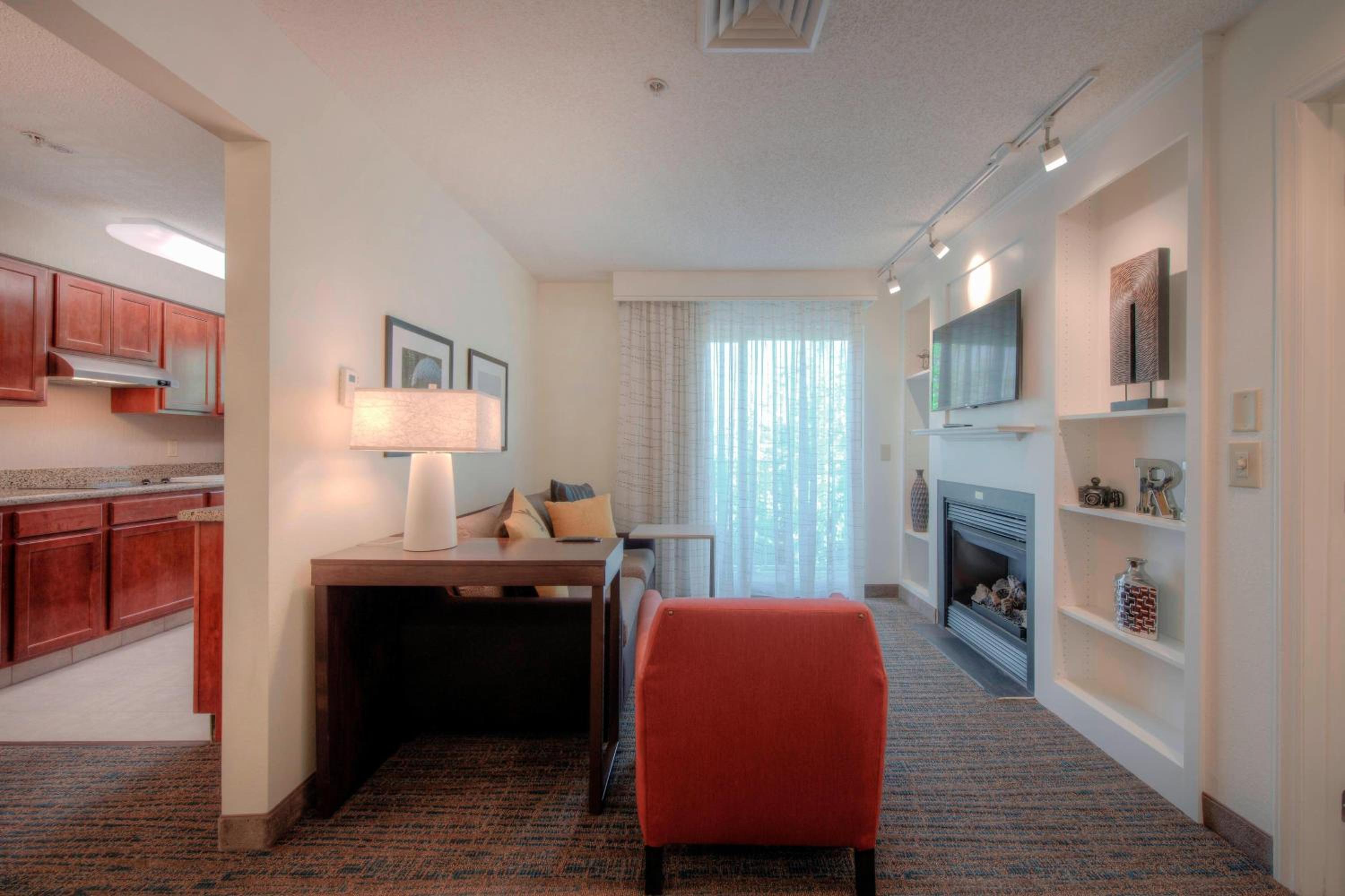 Executive King Suite - Photo 7