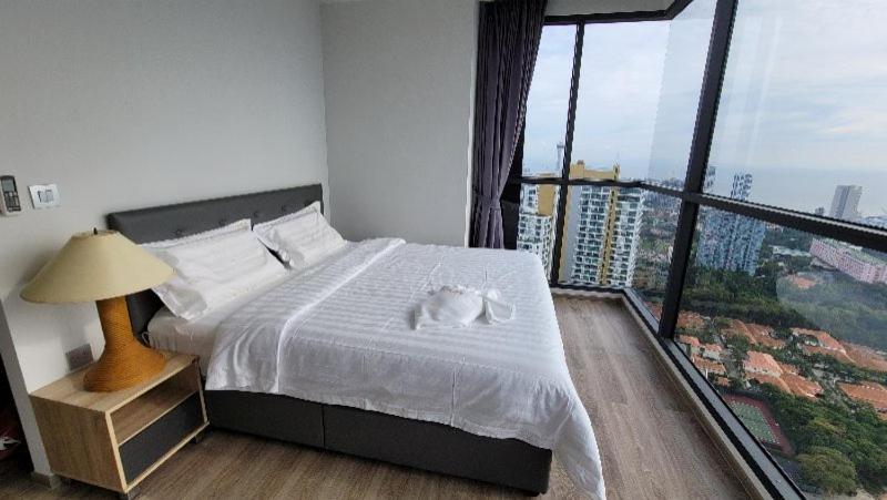 Two-Bedroom Apartment - Photo 29