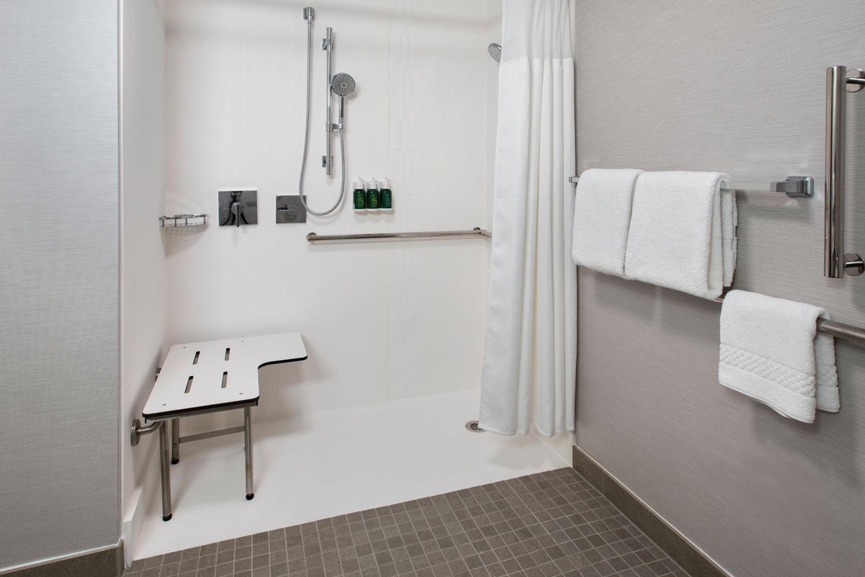 Double Room with Two Double Beds and Roll-in Shower - Mobility Accessible