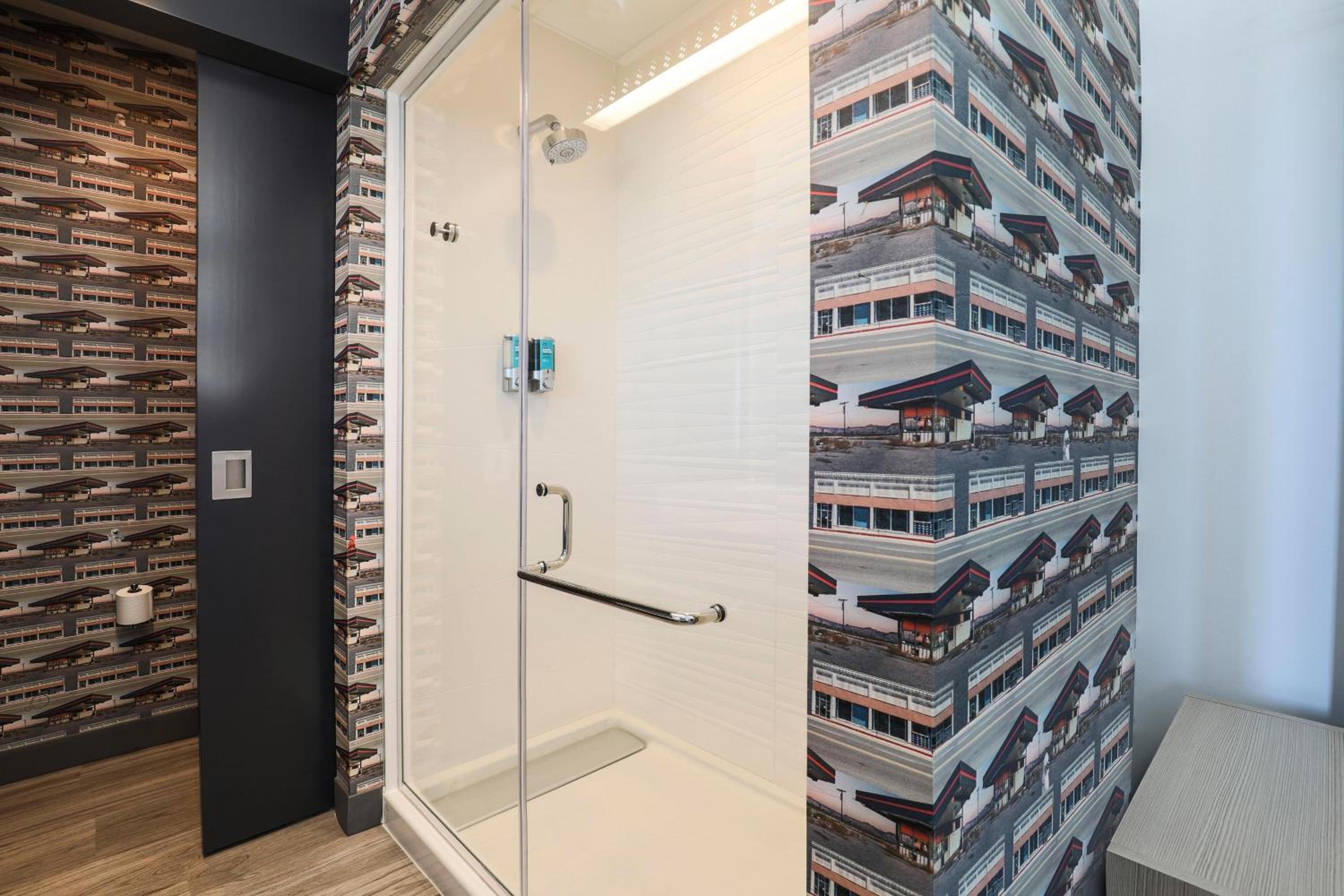 Aloft, Guest room, 1 King - Photo 3