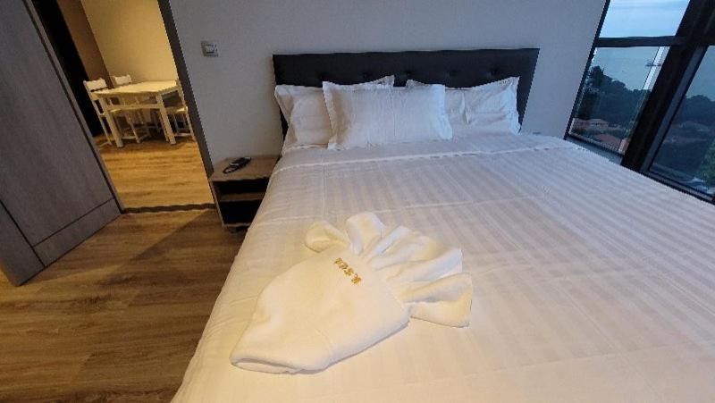 Two-Bedroom Apartment - Photo 8