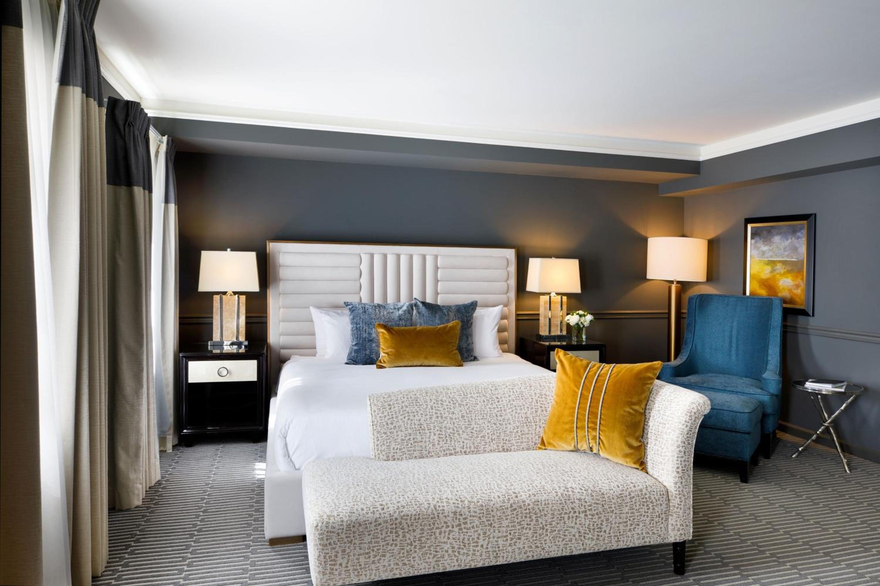 Executive King Room - Photo 7