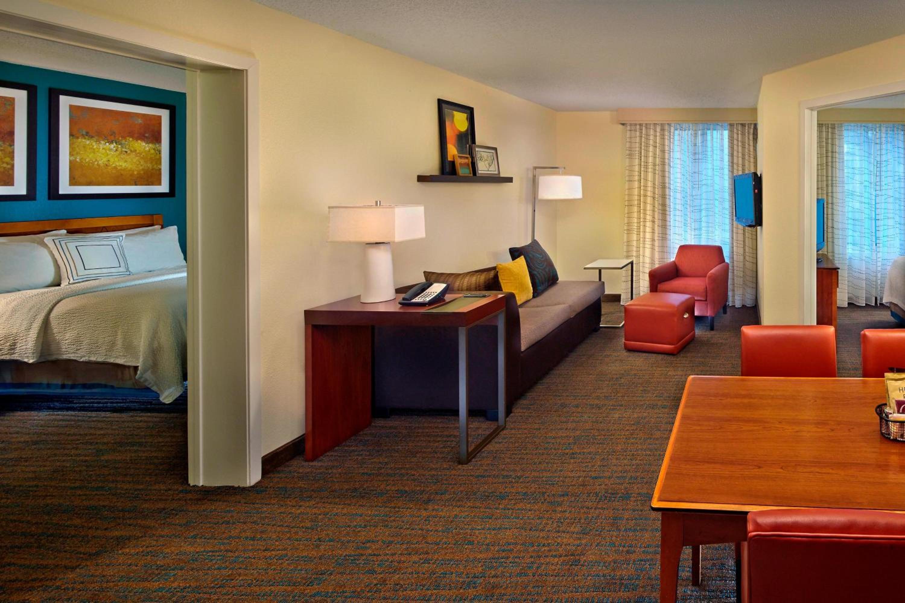 2 Bedroom Suite - Photo 1