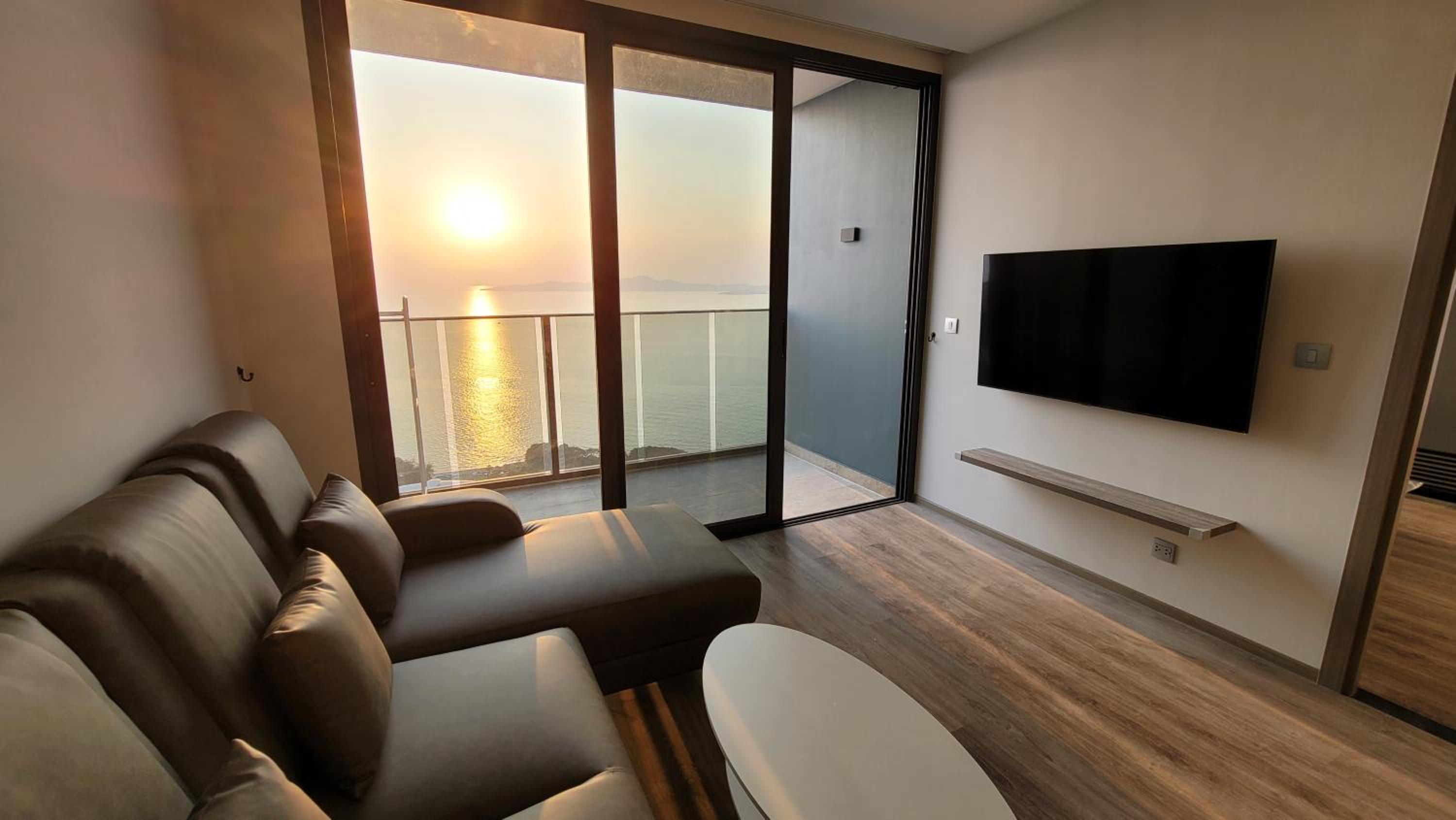 Deluxe Twin Room with Sea View - Photo 34