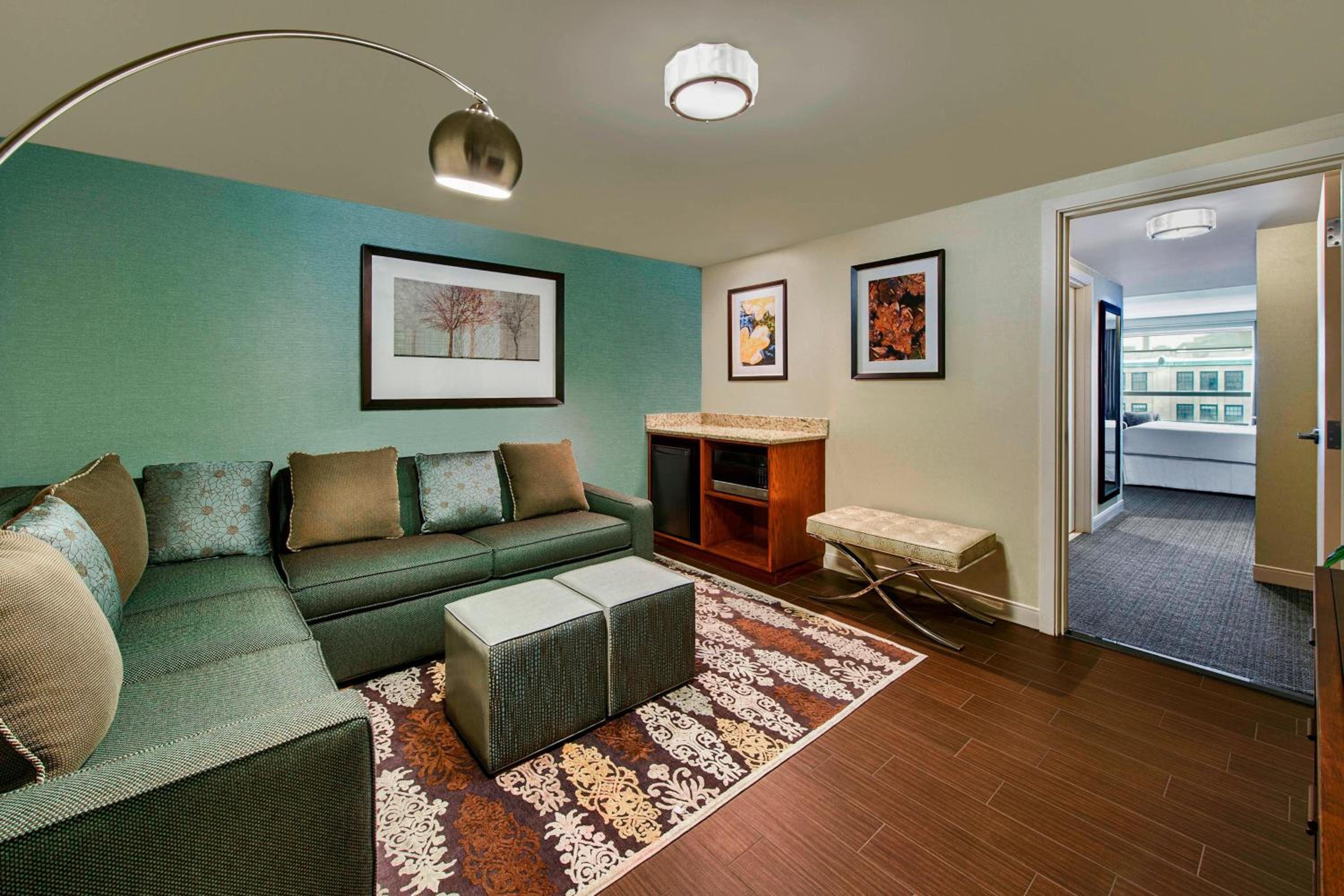 King Junior Suite, 1 Bedroom Junior Suite, 1 King, Sofa bed