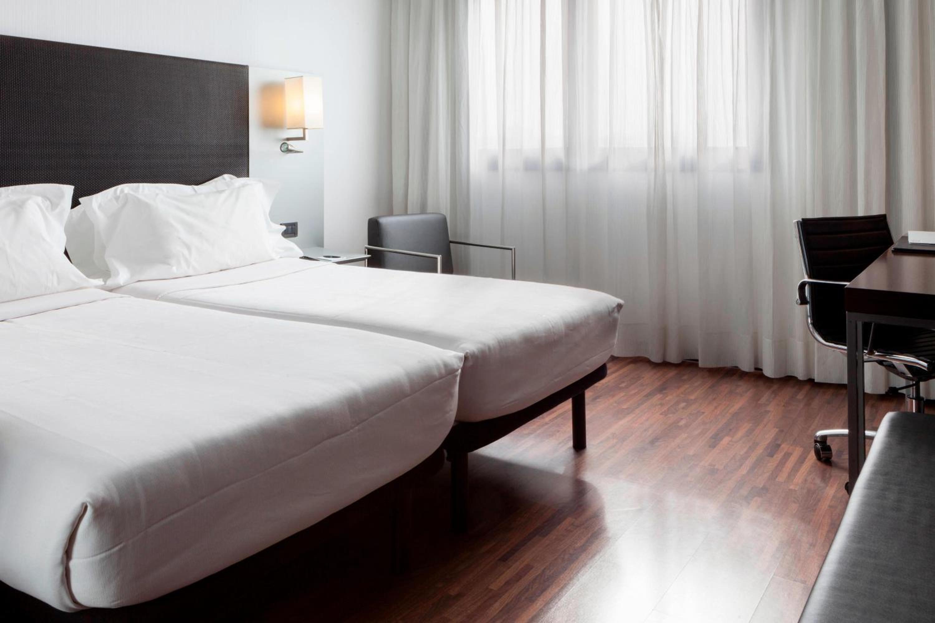 Standard Twin Room, Guest room, 2 Twin/Single Bed(s) - Photo 3