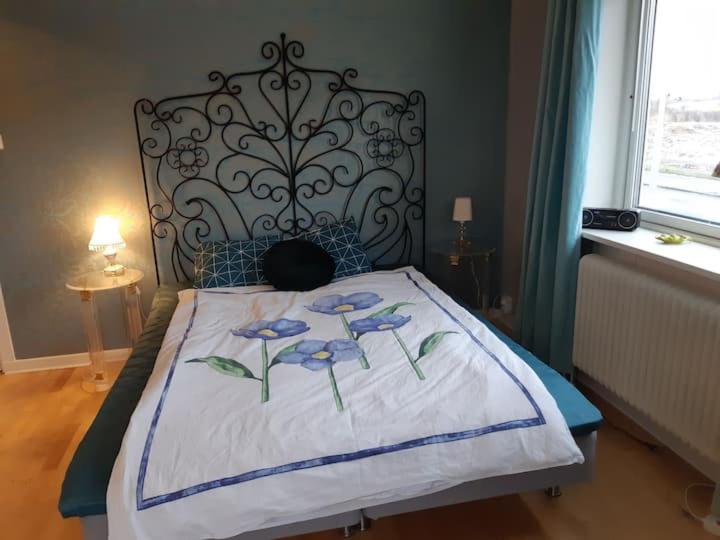 Standard Queen Room photo 1