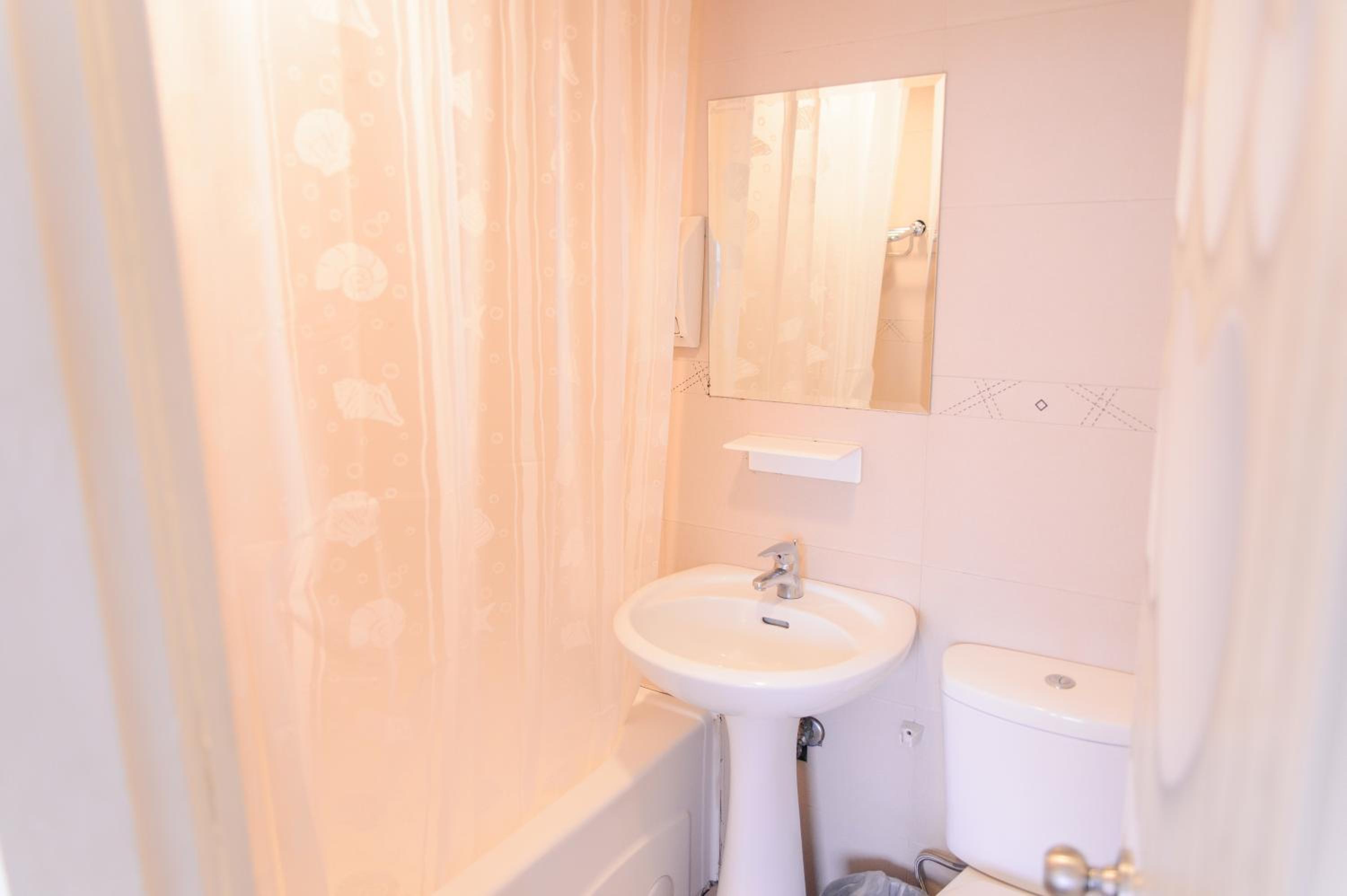 Standard Quadruple Room (No Window)