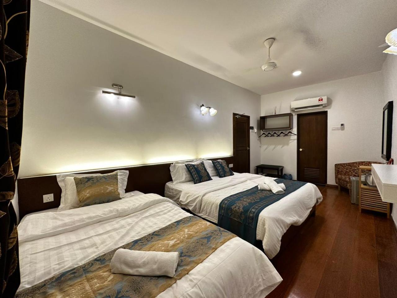 Deluxe Triple Room