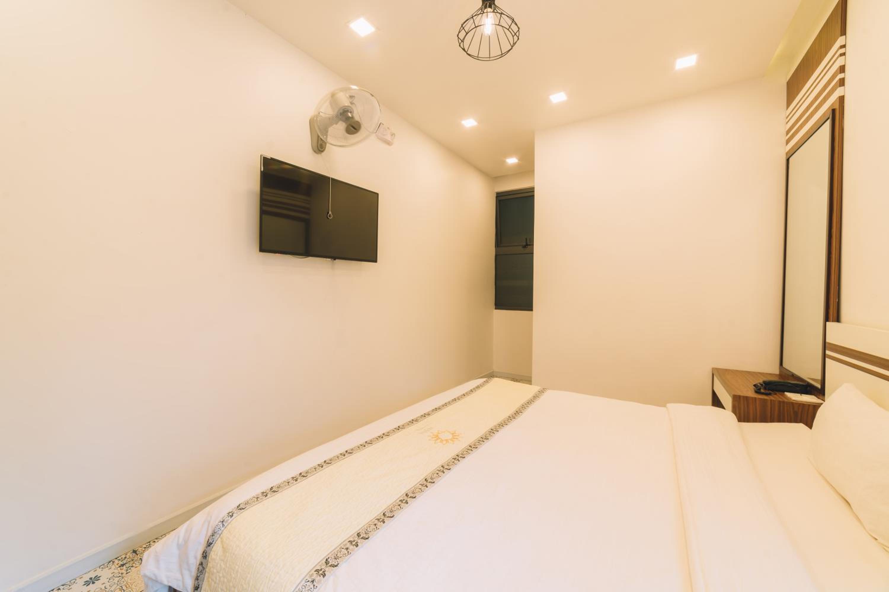 Superior Double Room - Photo 11