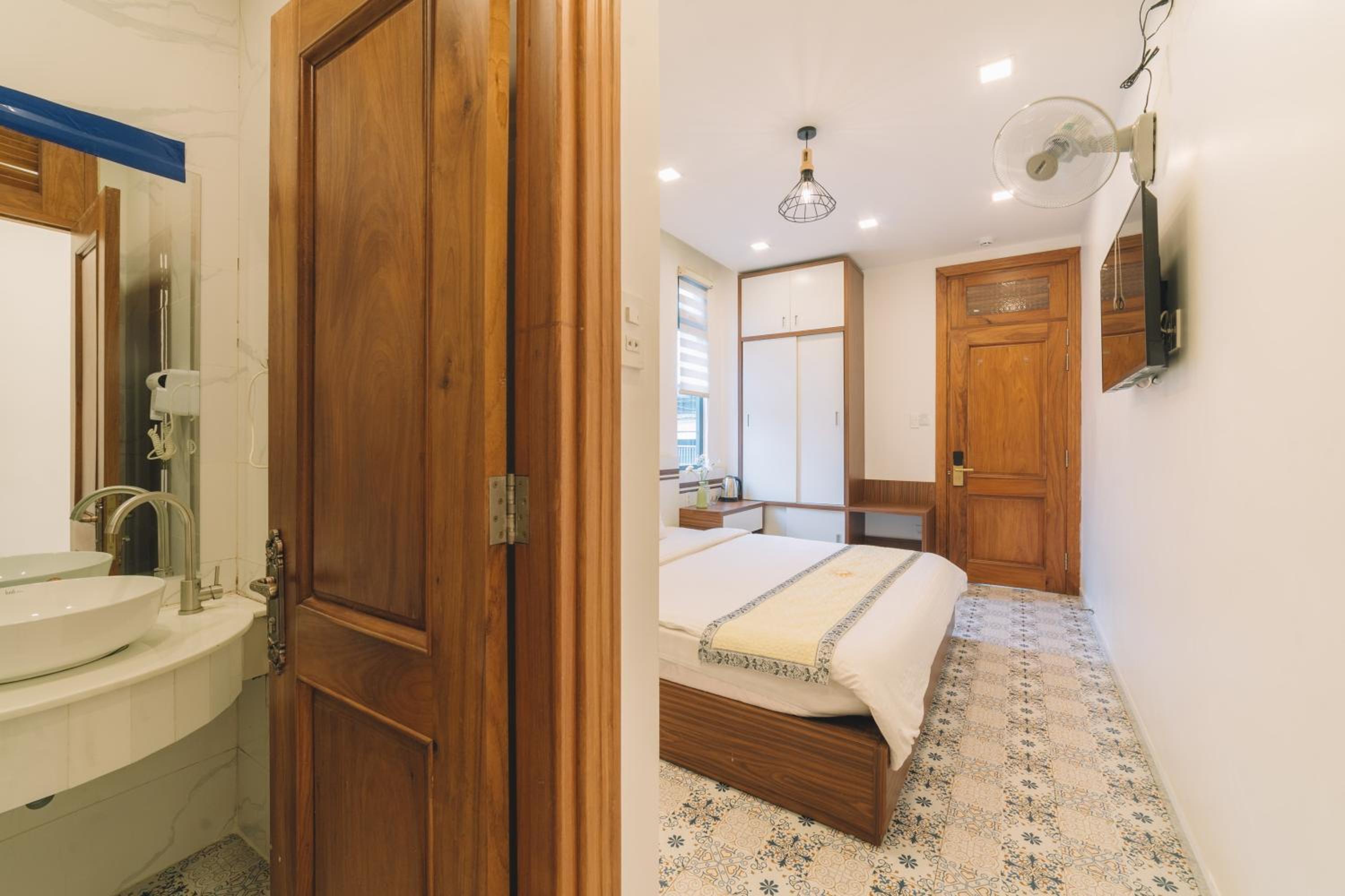Superior Double Room - Photo 12