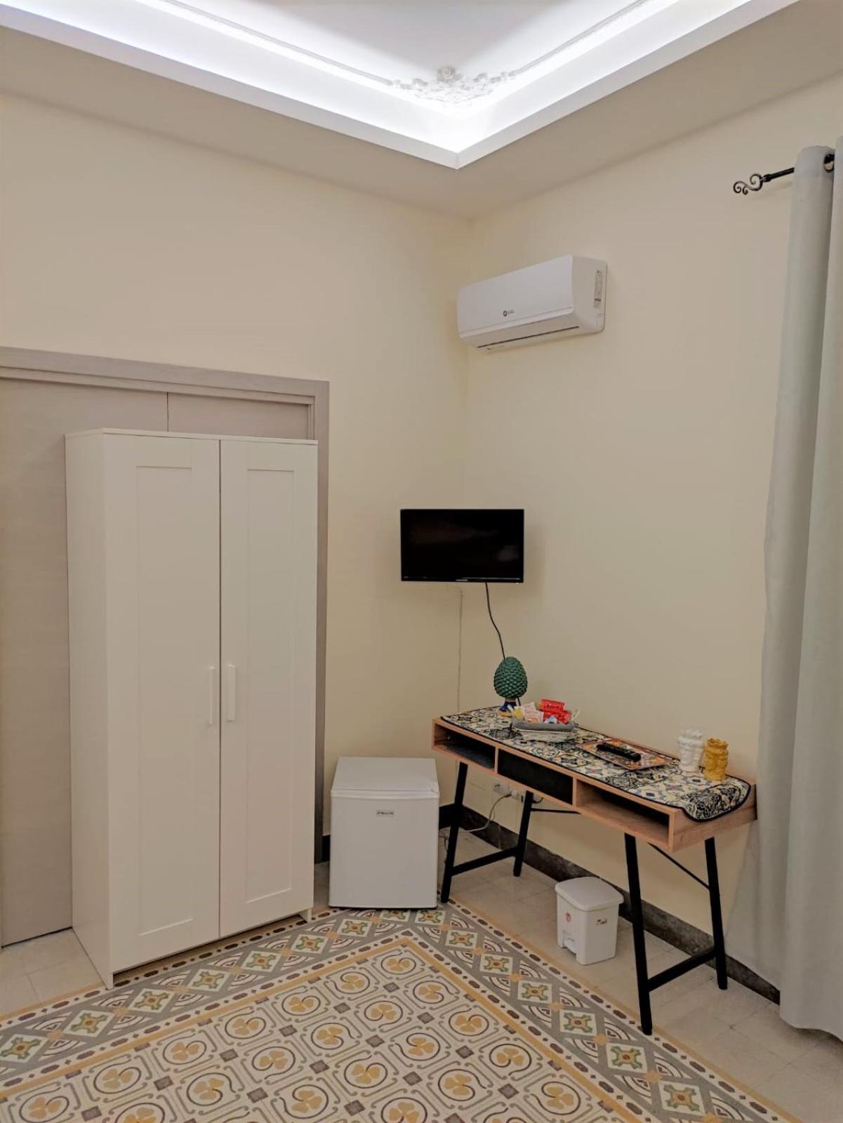 Triple Room with Private External Bathroom