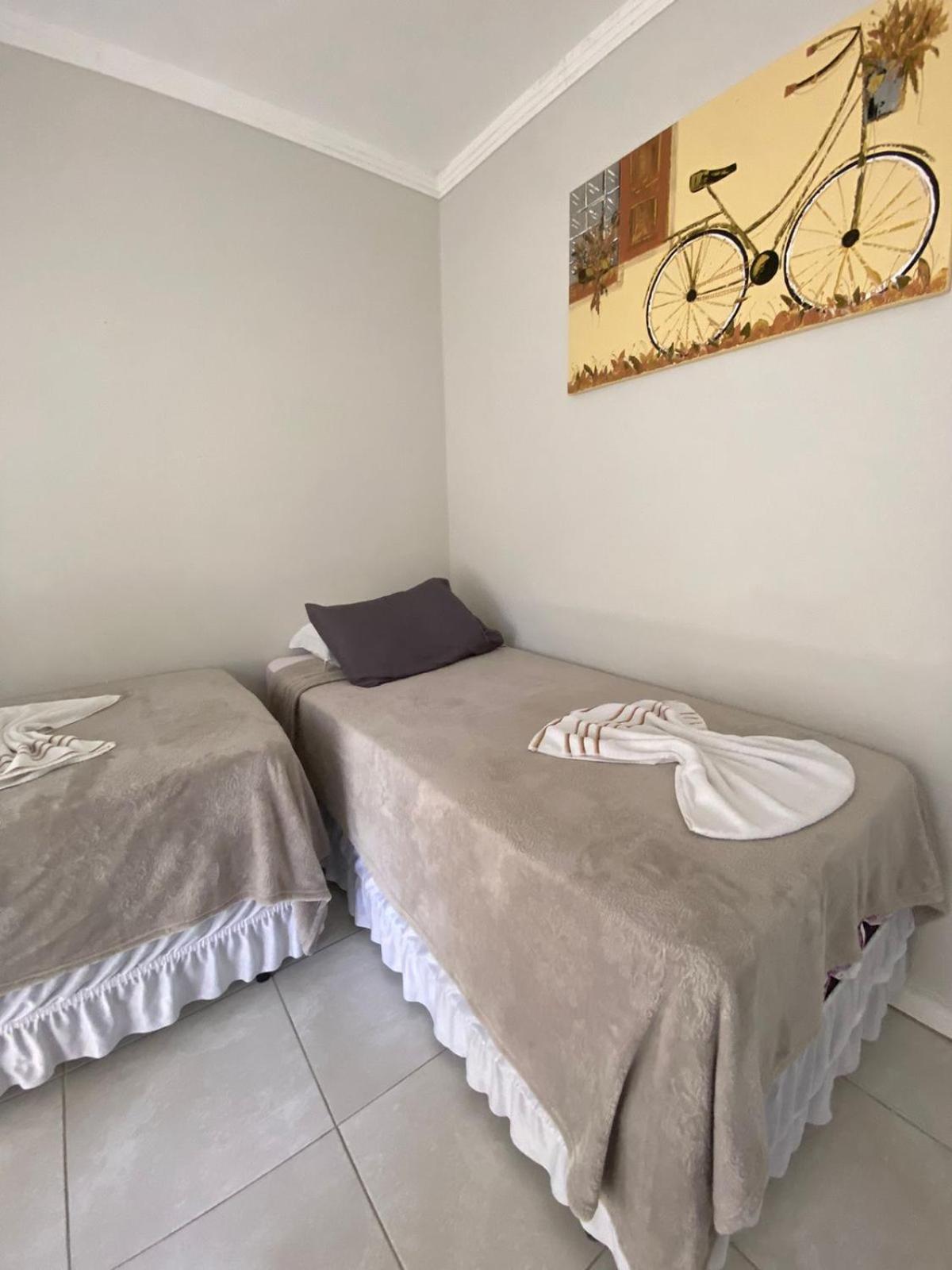 One-Bedroom Apartment - Photo 3