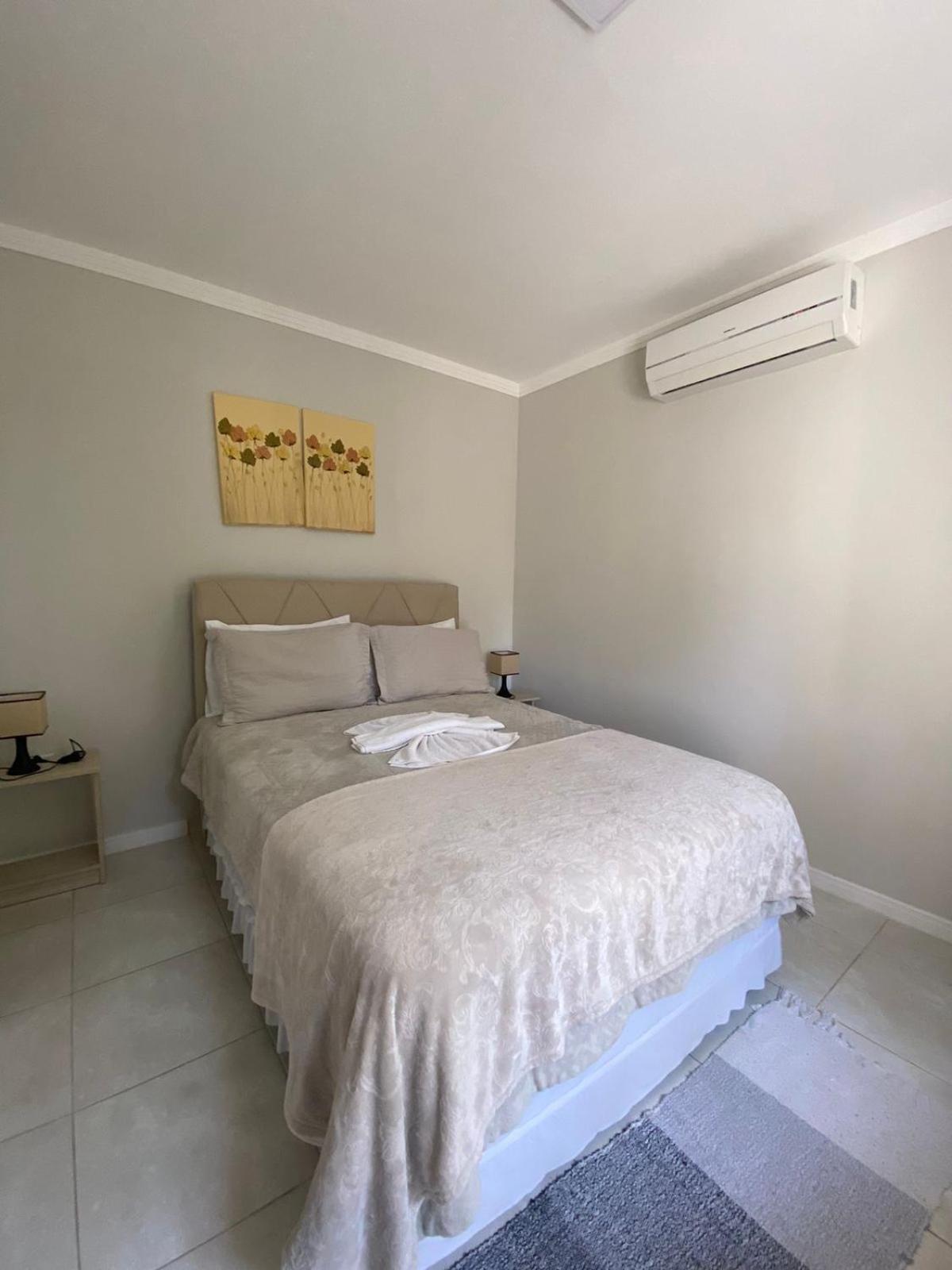 One-Bedroom Apartment - Photo 1