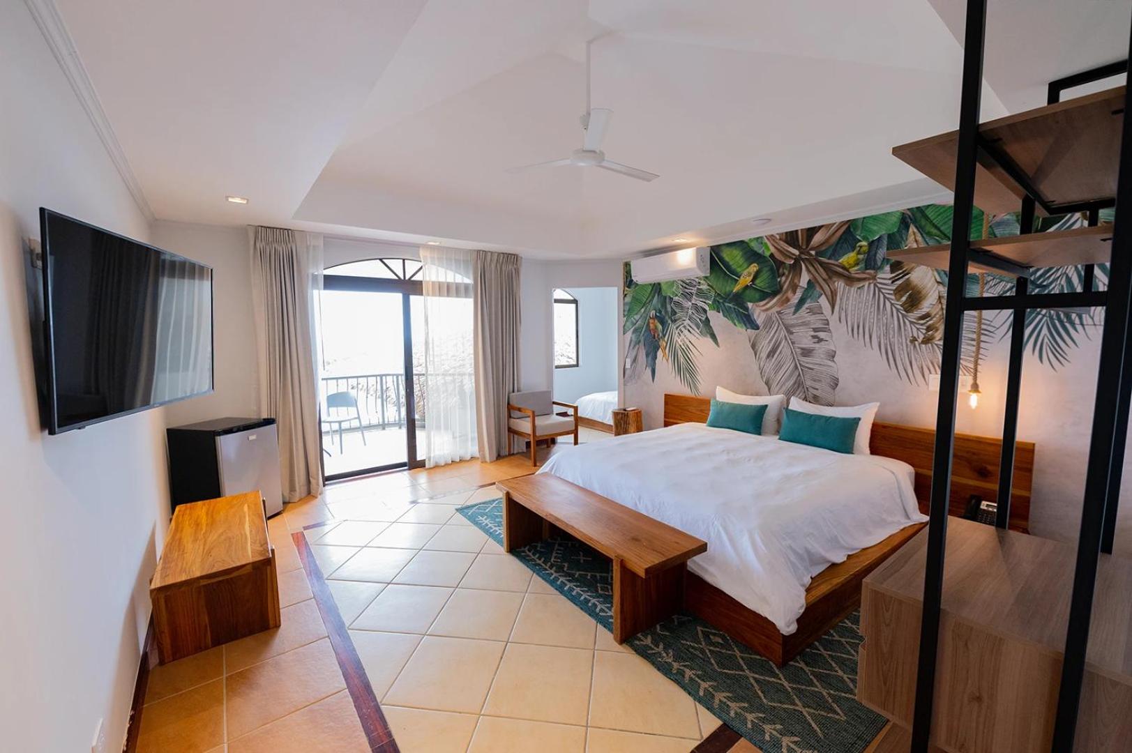 Triple Room with Sea View