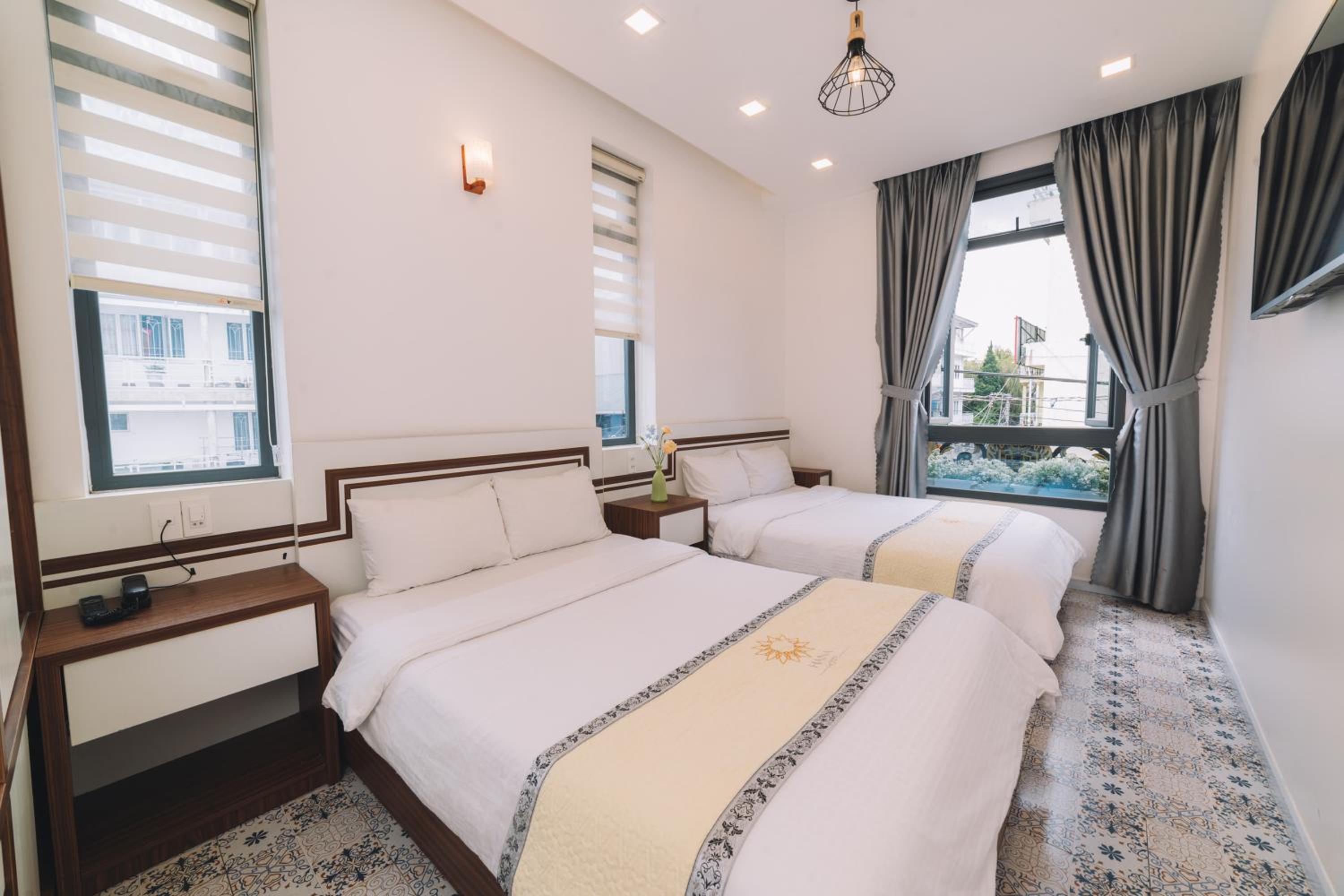 Deluxe Quadruple Room