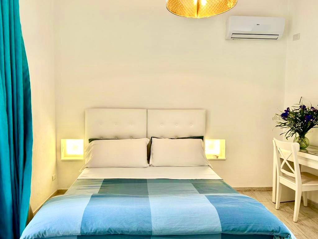 Deluxe Room - Photo 7
