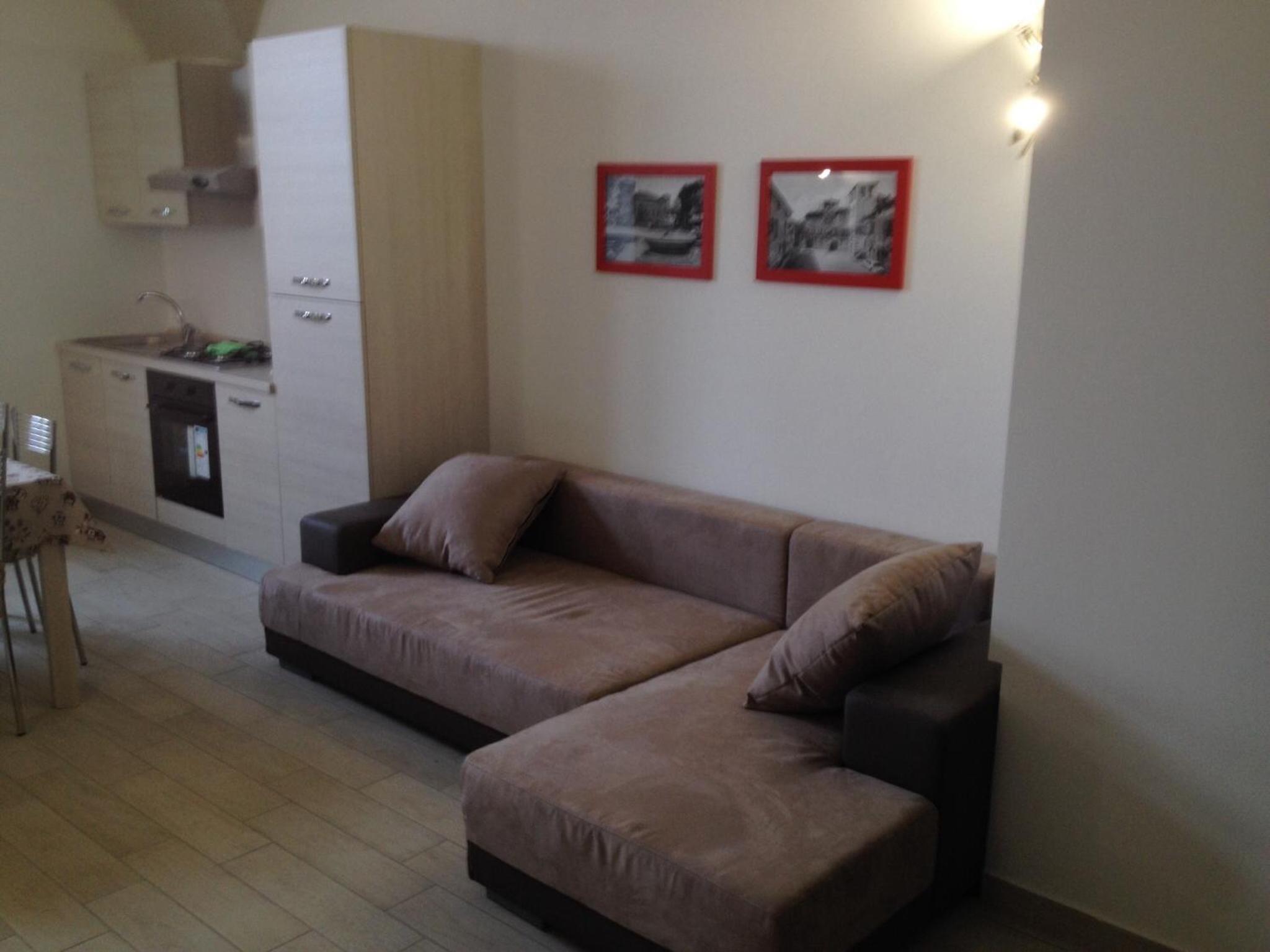 One-Bedroom House photo 1