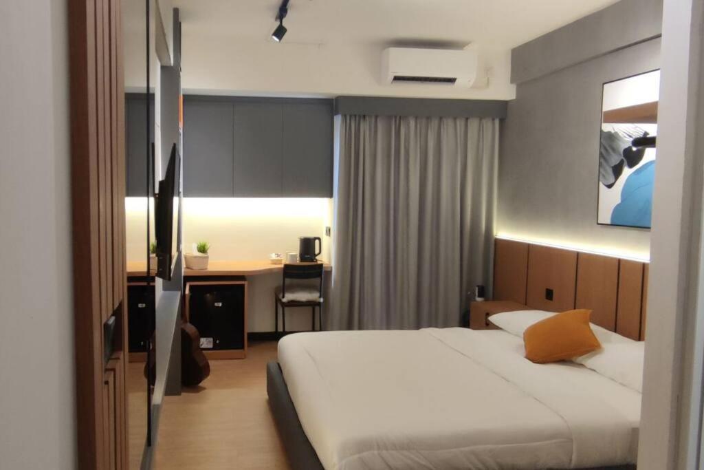 Studio Apartment photo 1