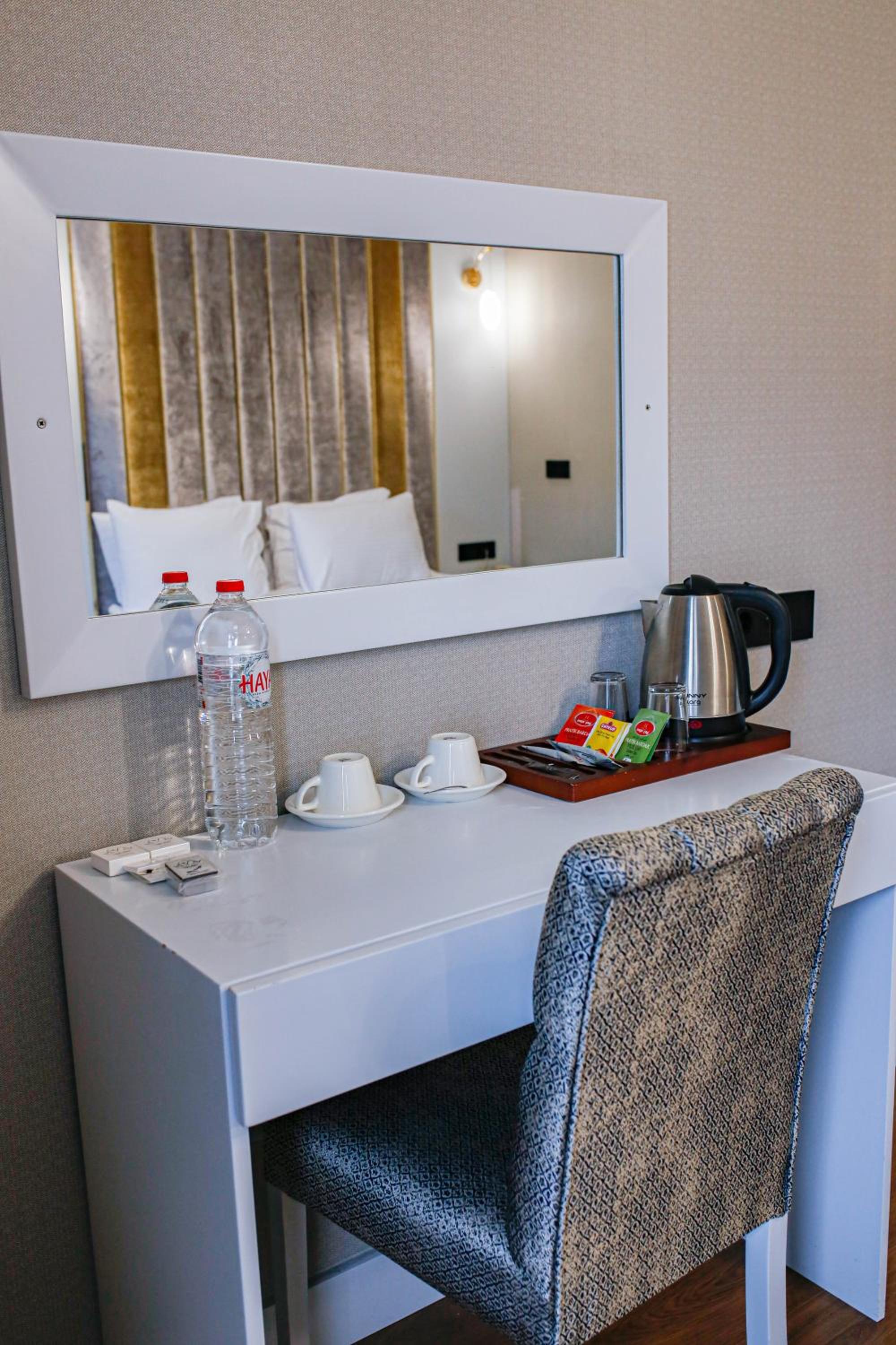 Double or Twin Room - Photo 3